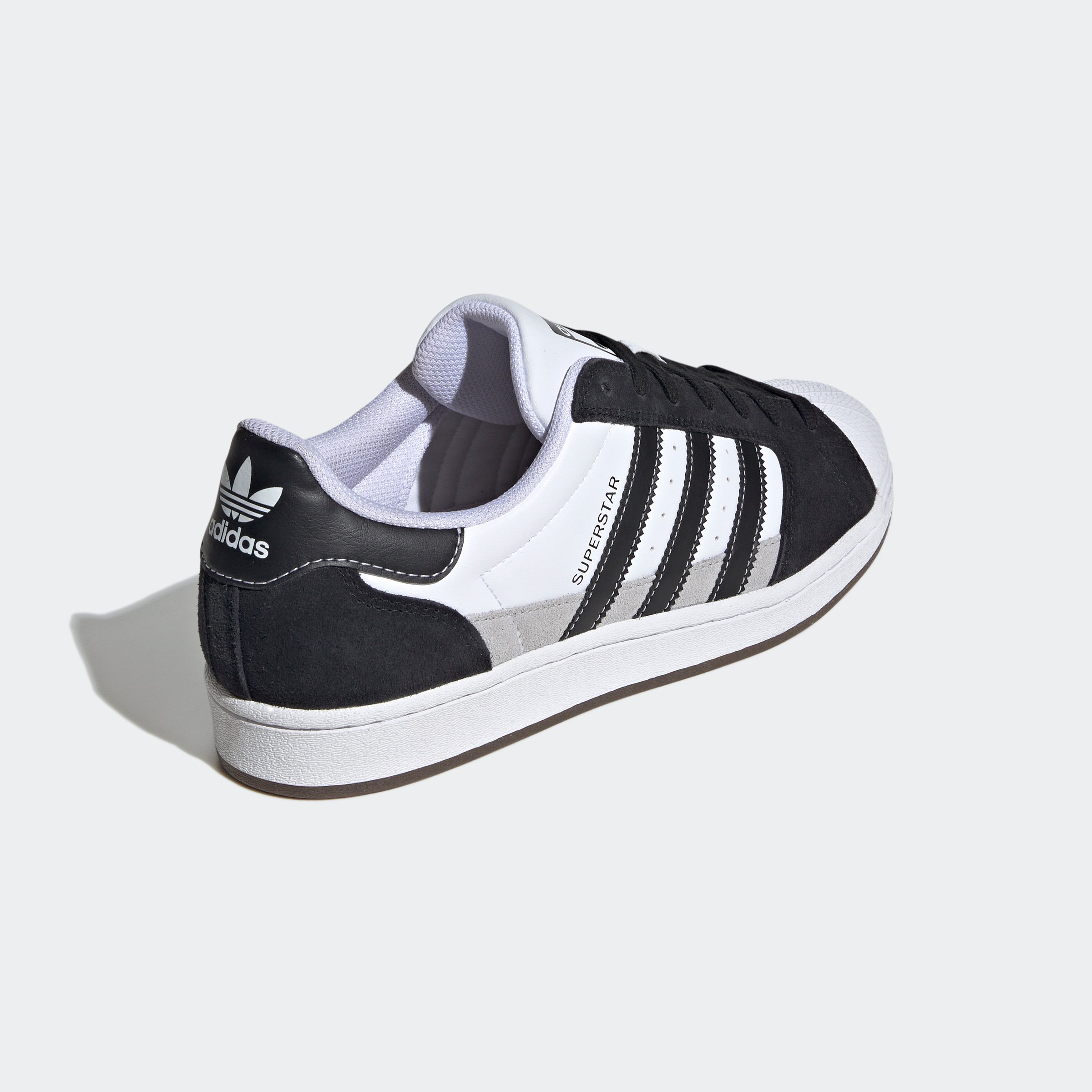SUPERSTAR