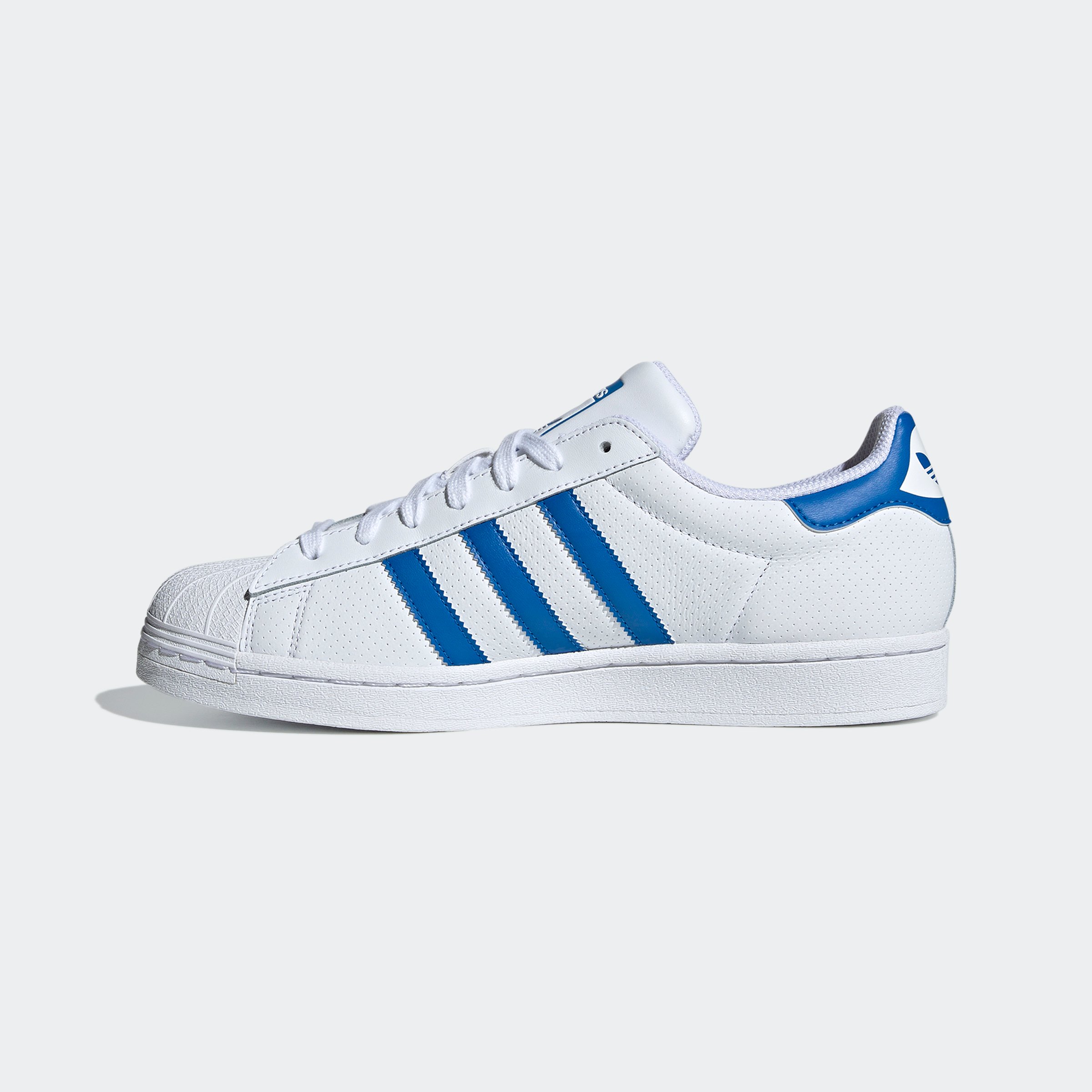SUPERSTAR