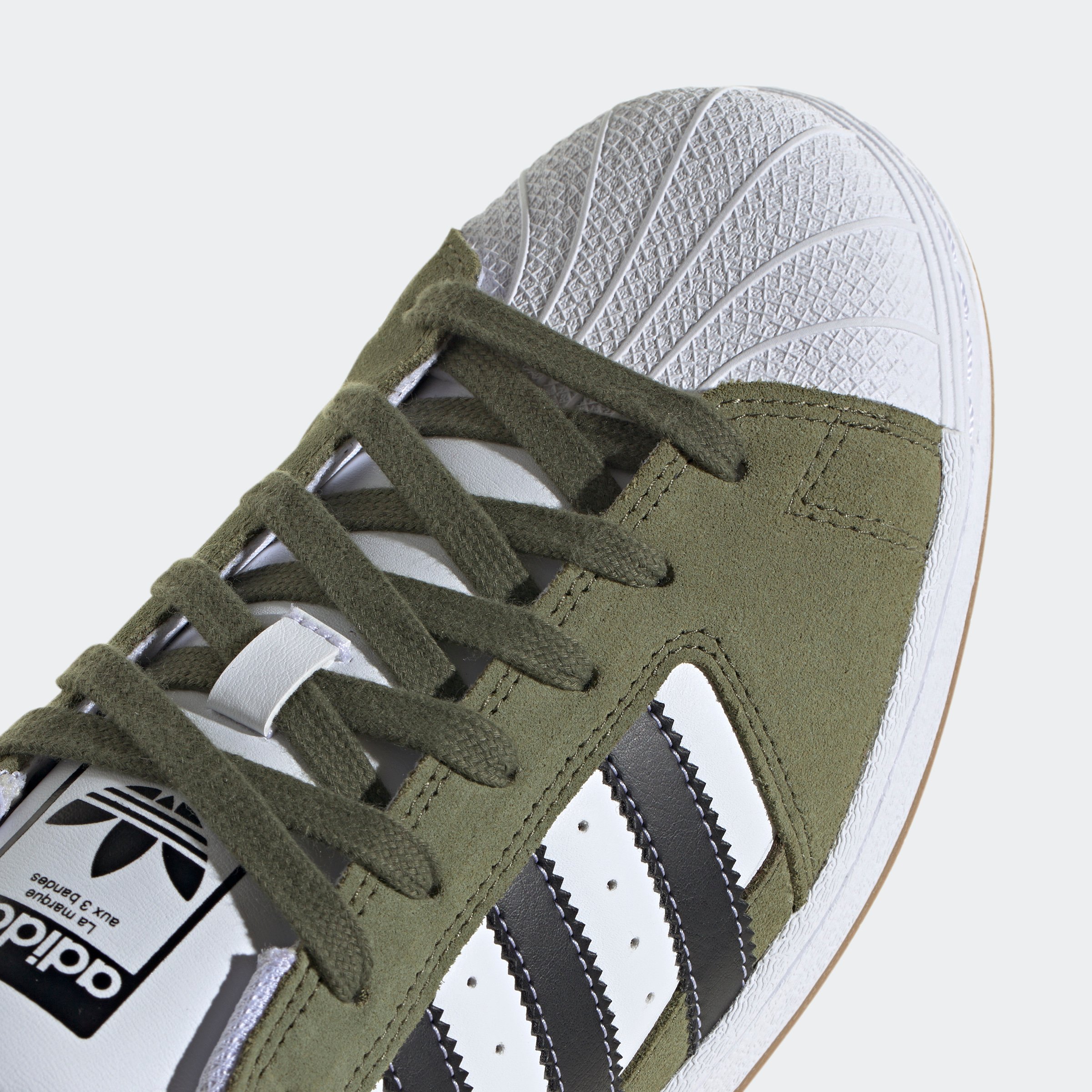 SUPERSTAR