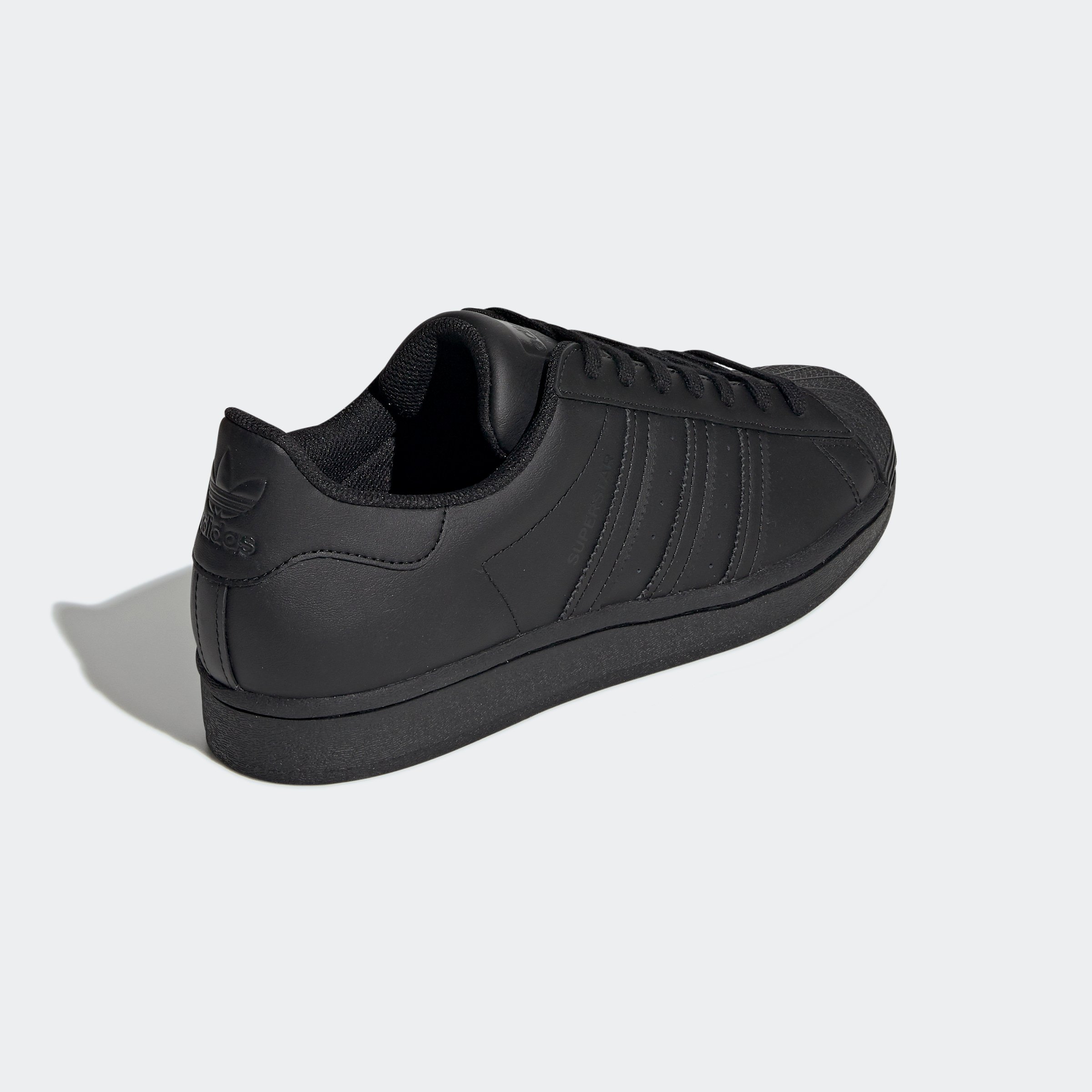 SUPERSTAR