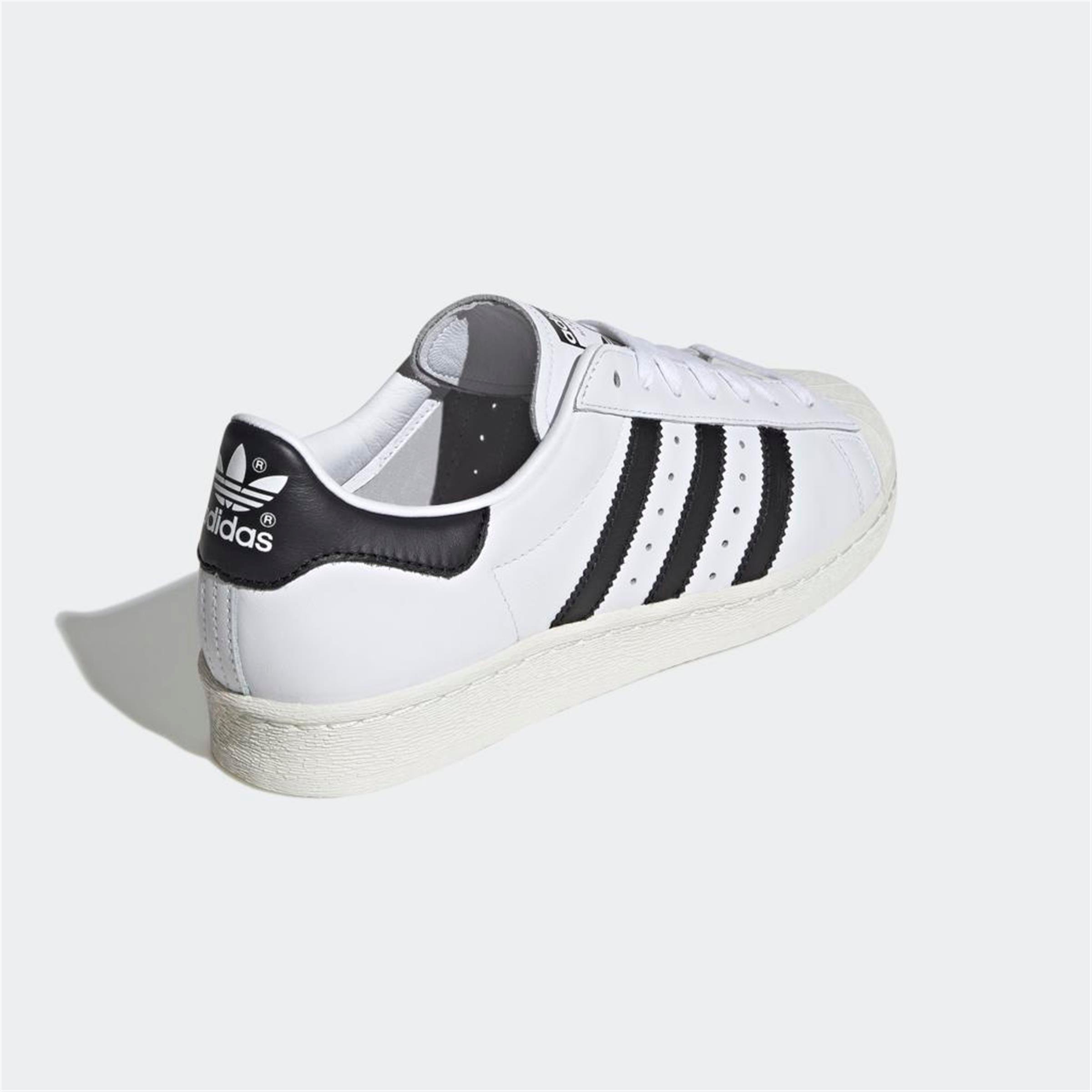 SUPERSTAR 82