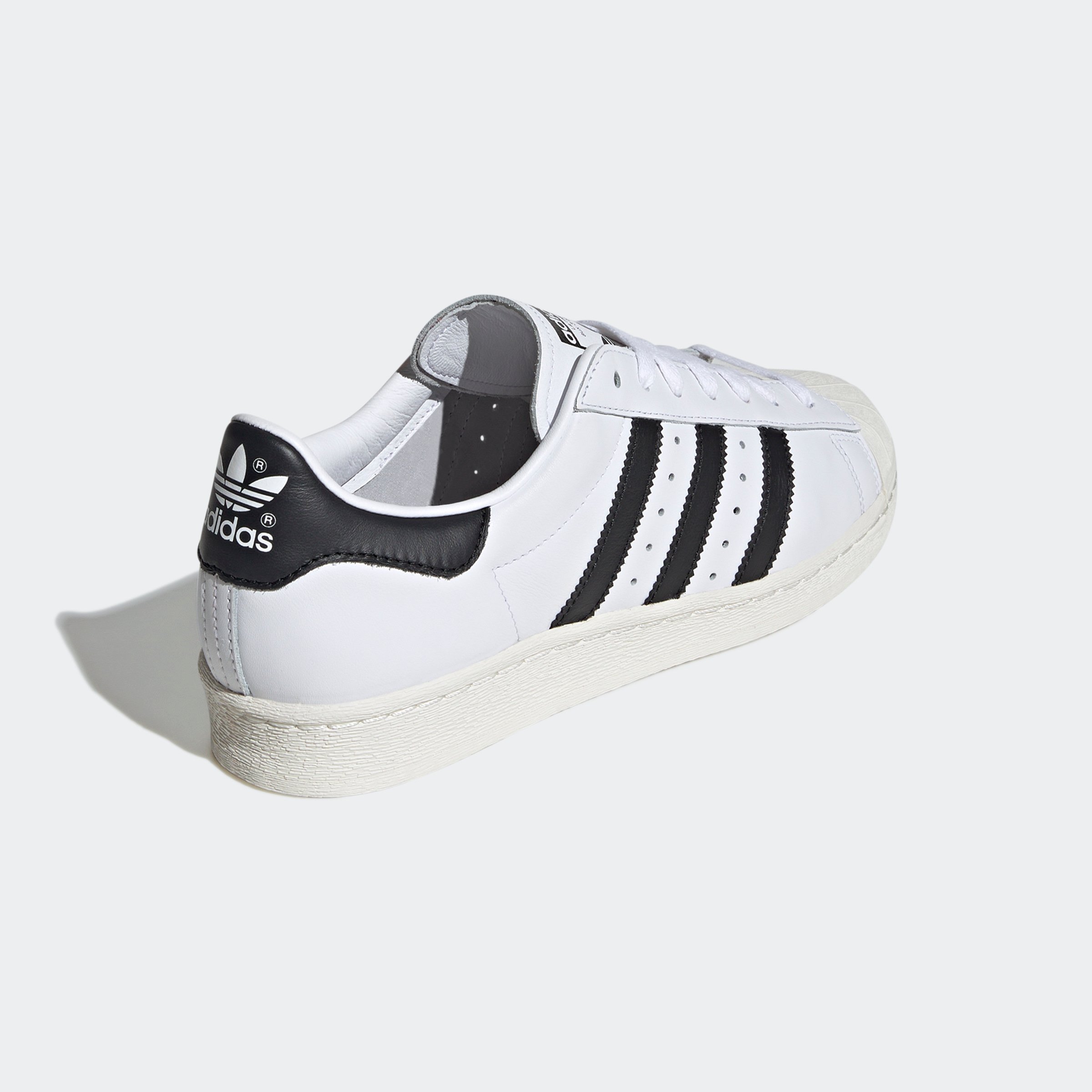 SUPERSTAR 82