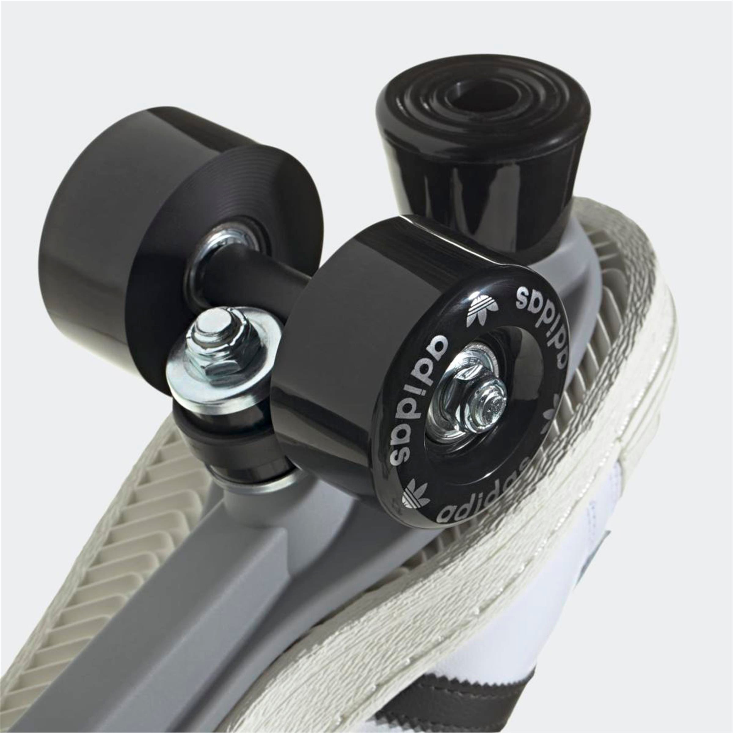 SUPERSTAR 82 SKATE W