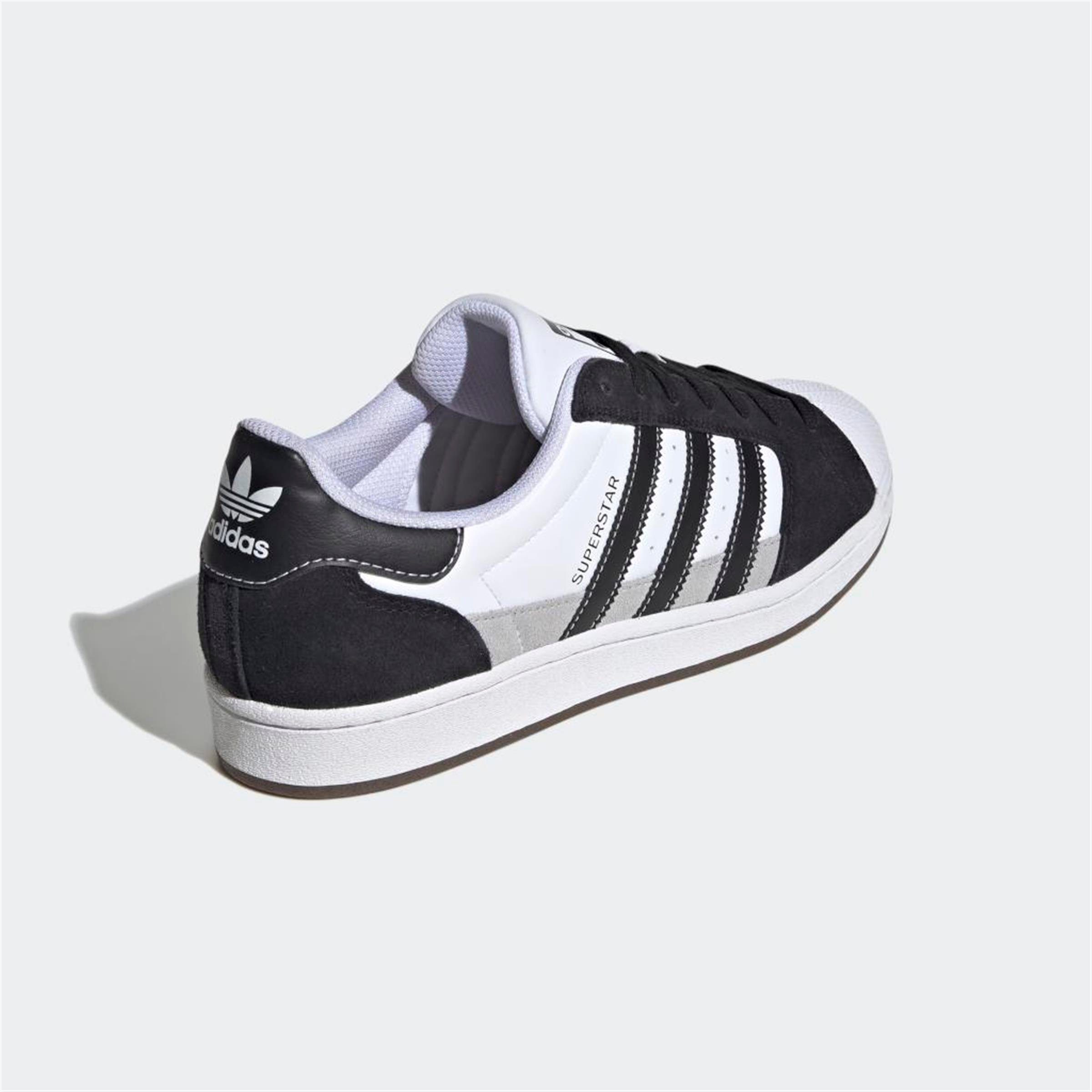 SUPERSTAR