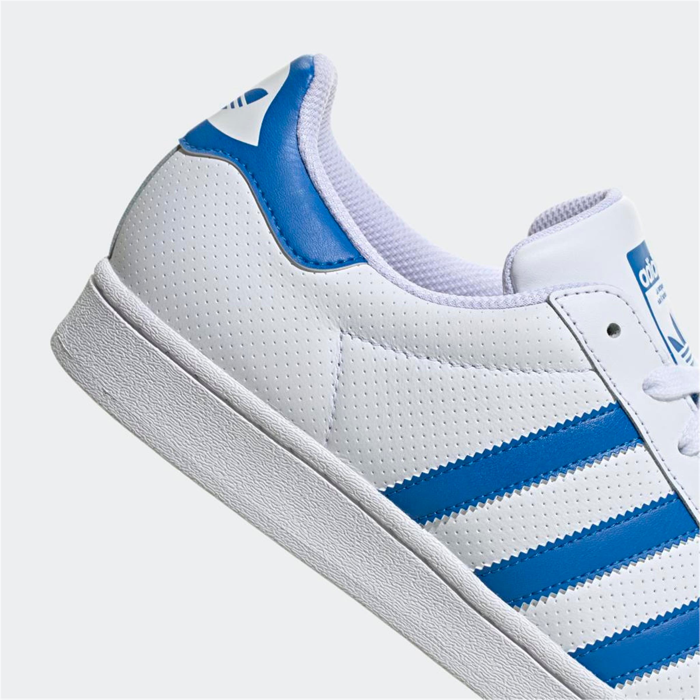 SUPERSTAR