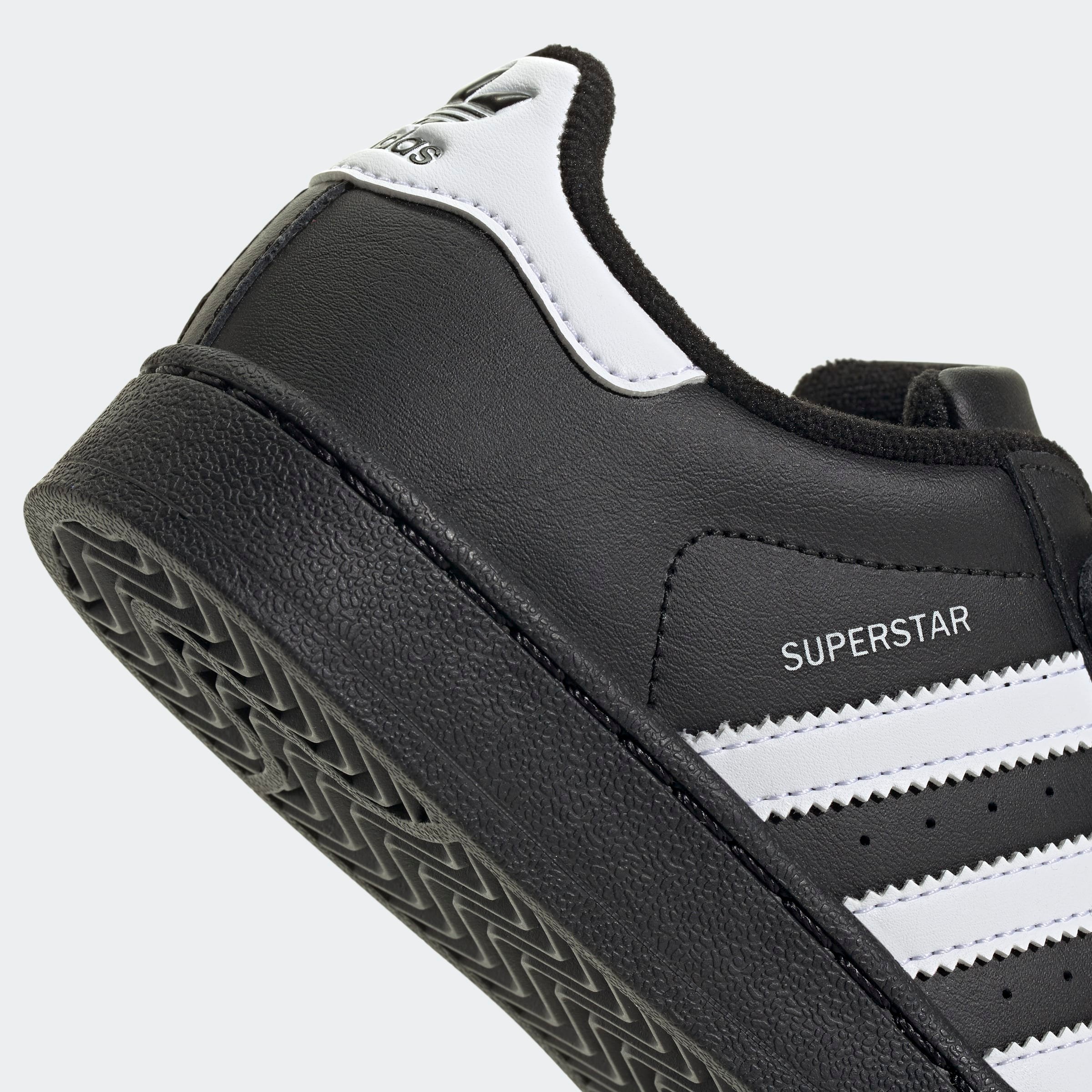 SUPERSTAR II CF C