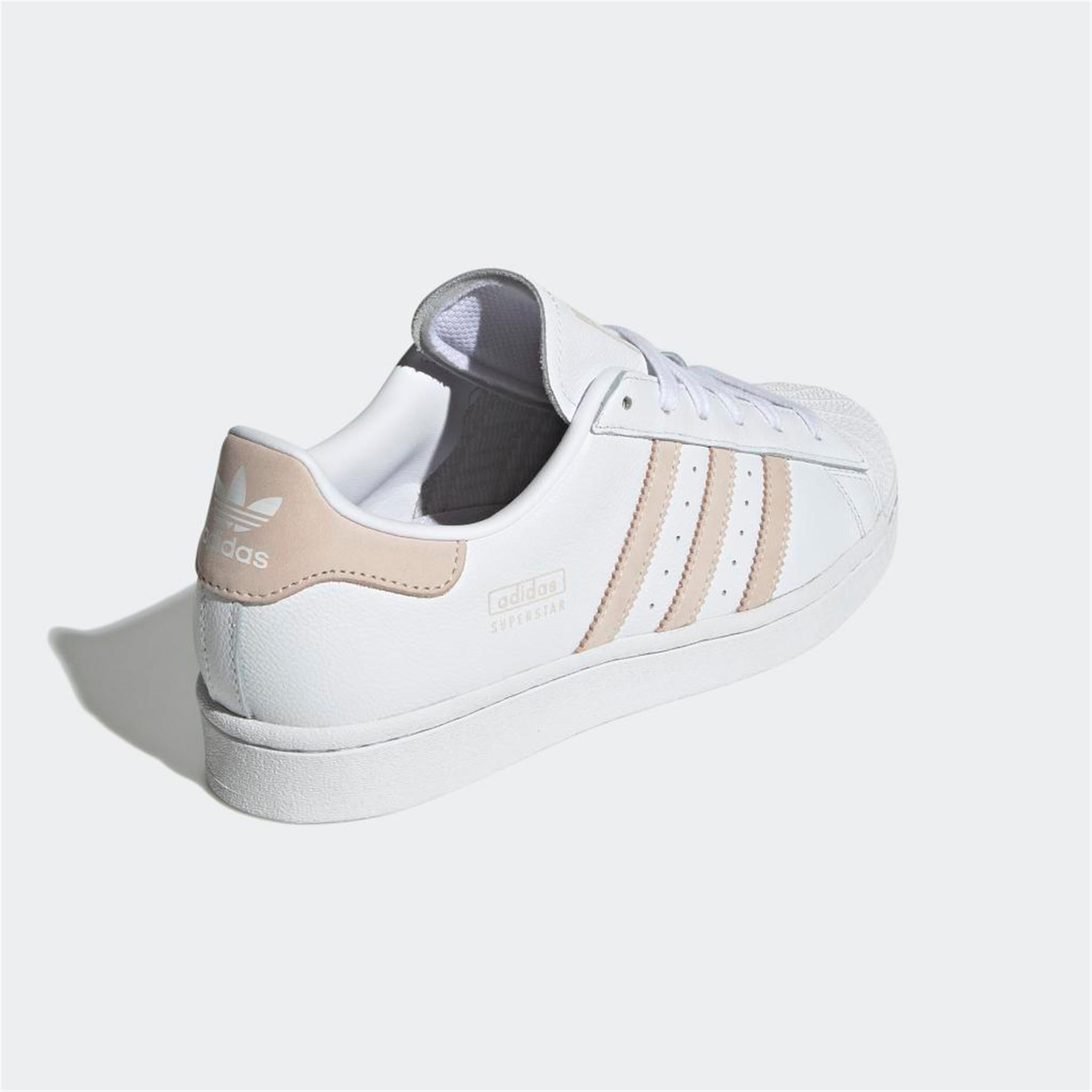 SUPERSTAR W