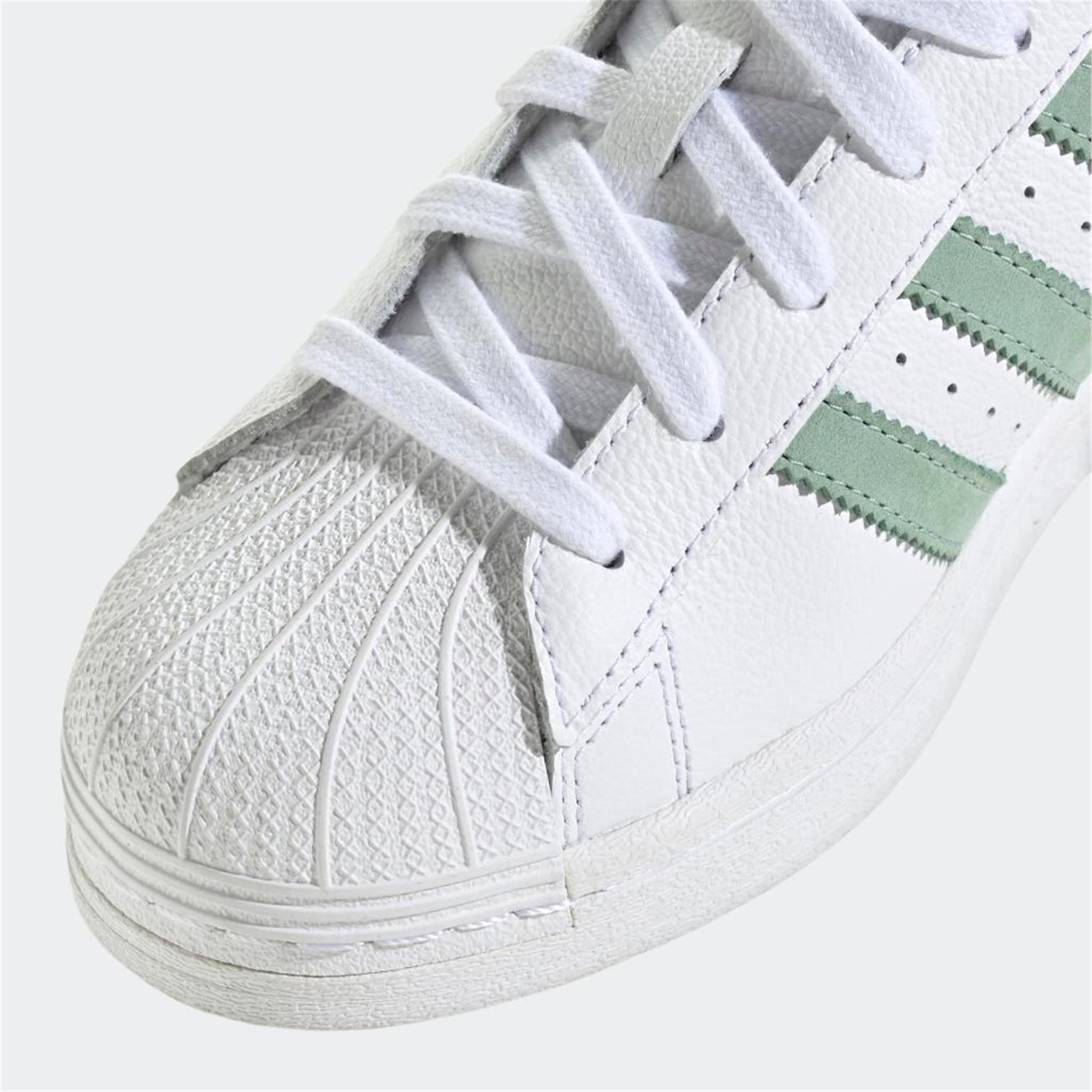 SUPERSTAR W