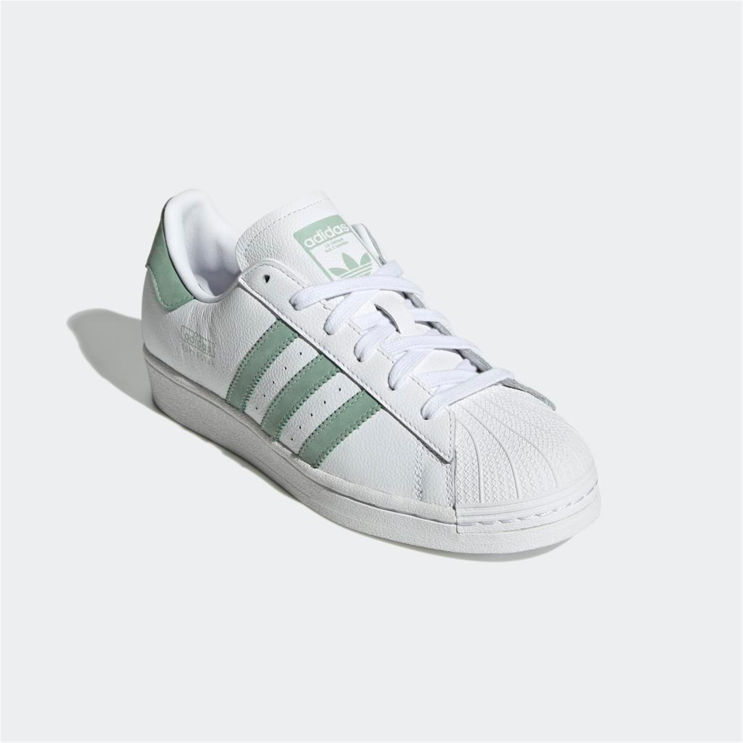 SUPERSTAR W