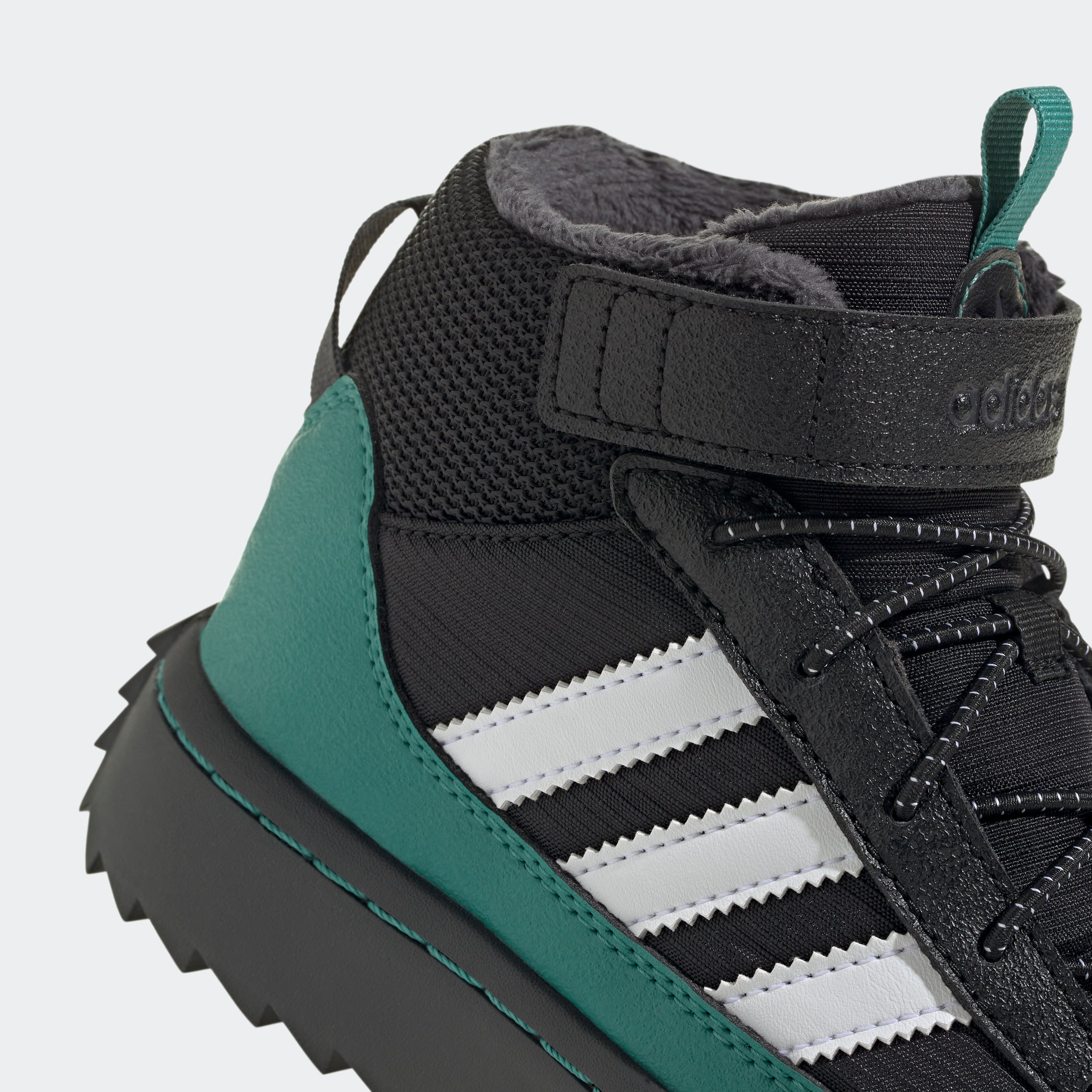 SUPERSTAR WINTER TREK C