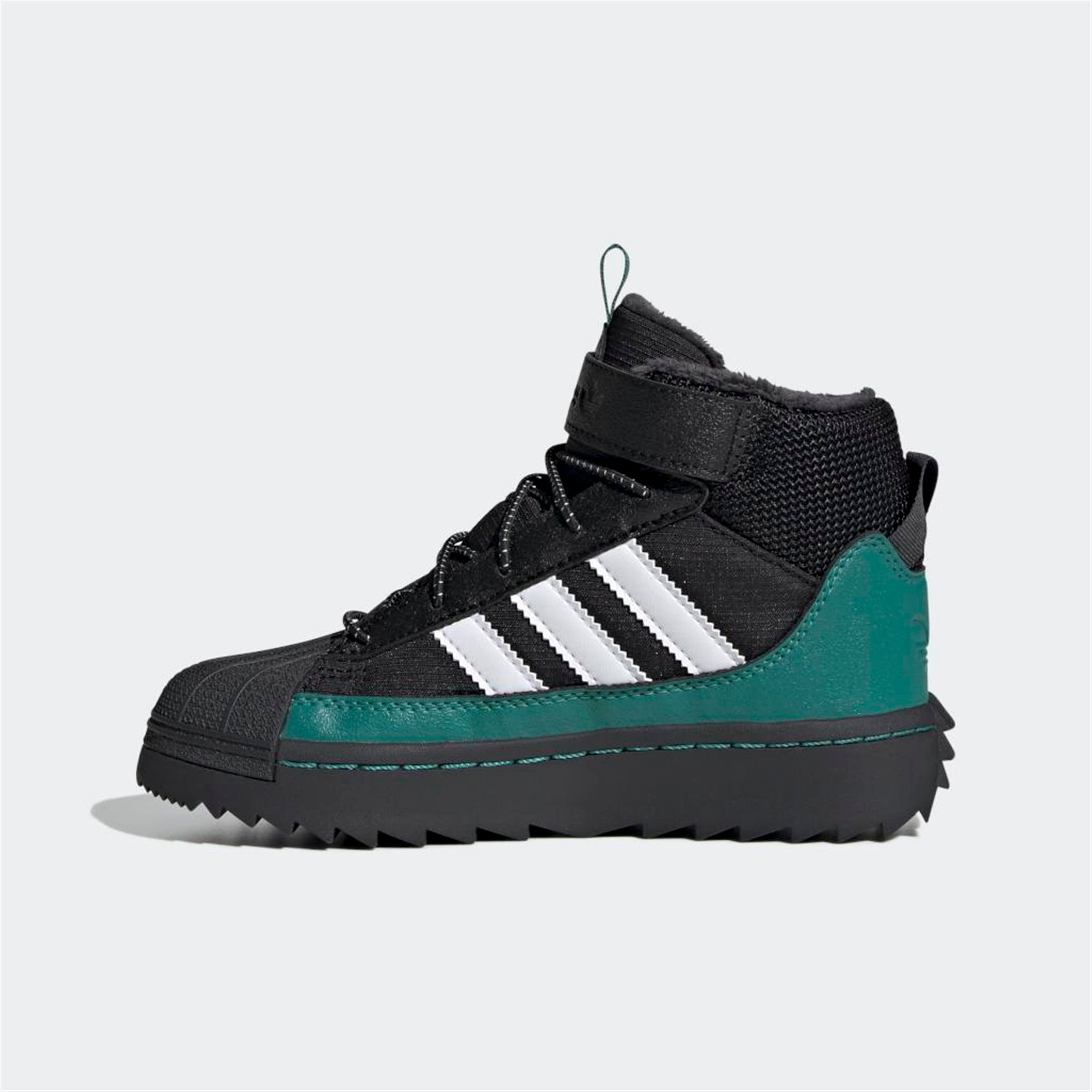 SUPERSTAR WINTER TREK C