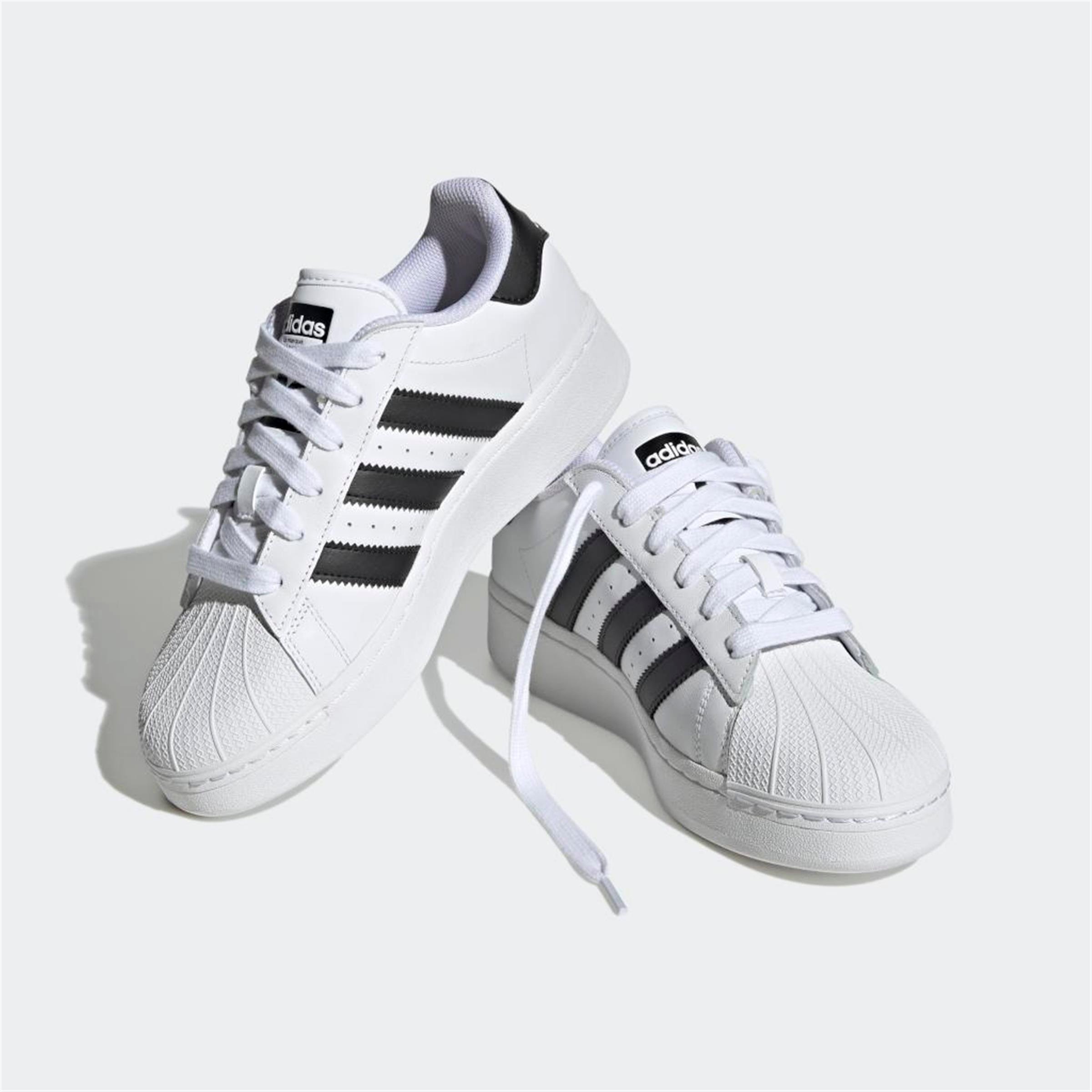 SUPERSTAR XLG W