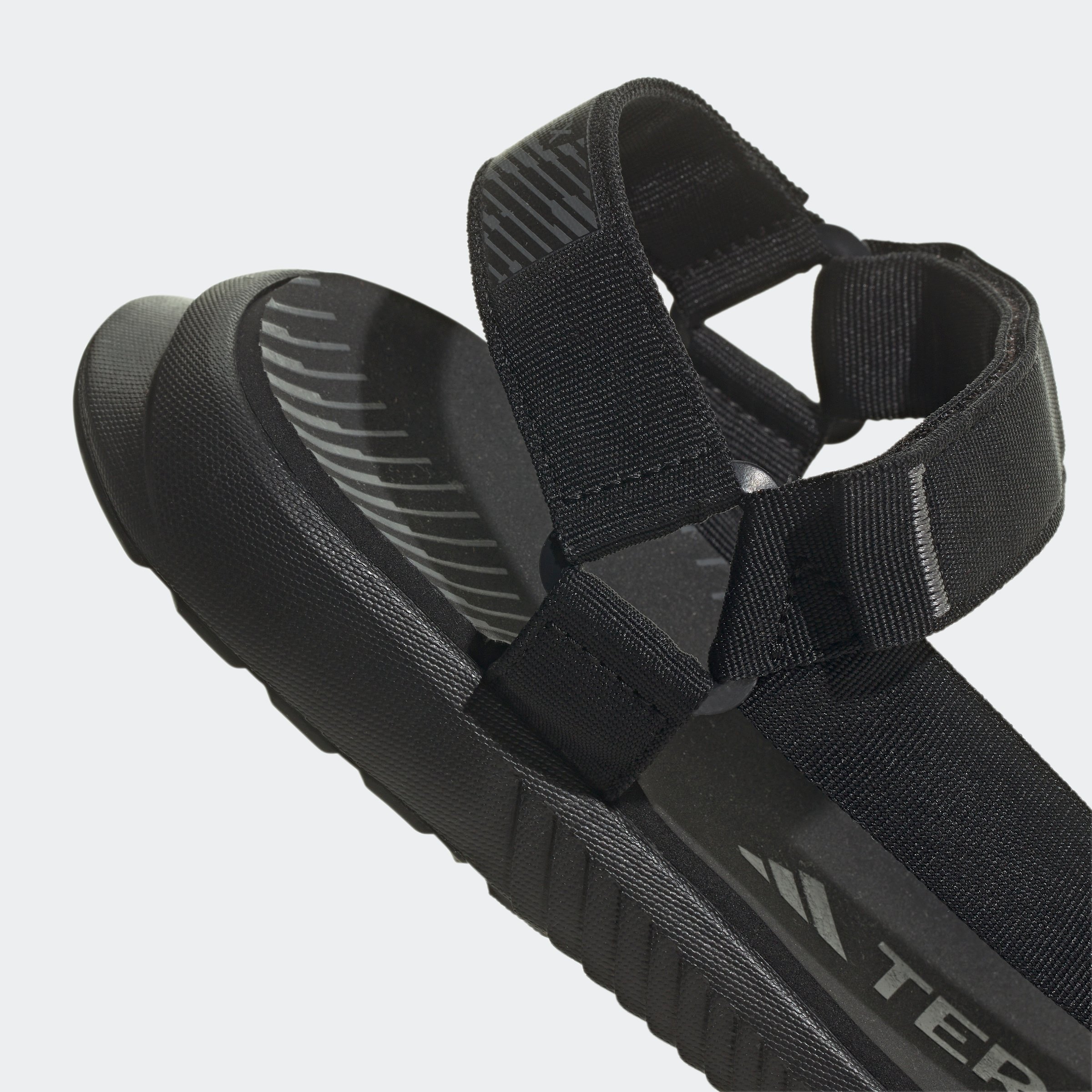 TERREX HYDROTERRA LIGHT