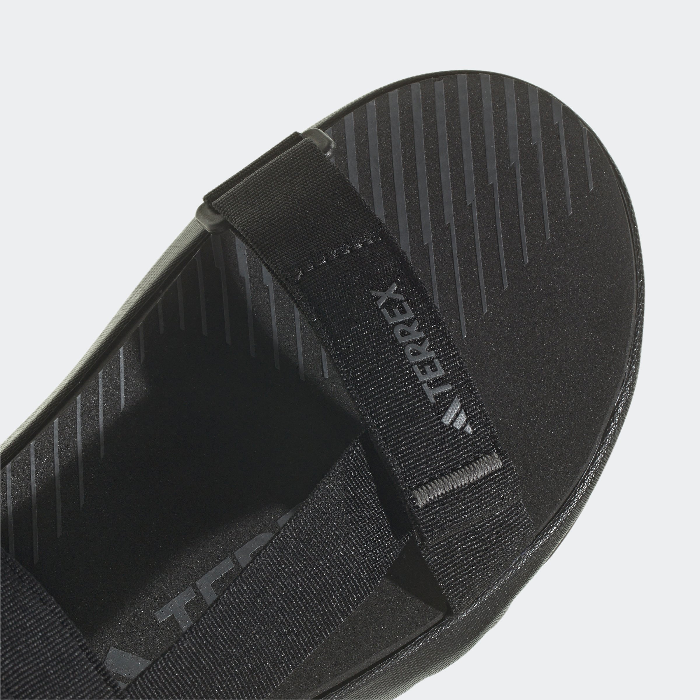 TERREX HYDROTERRA LIGHT