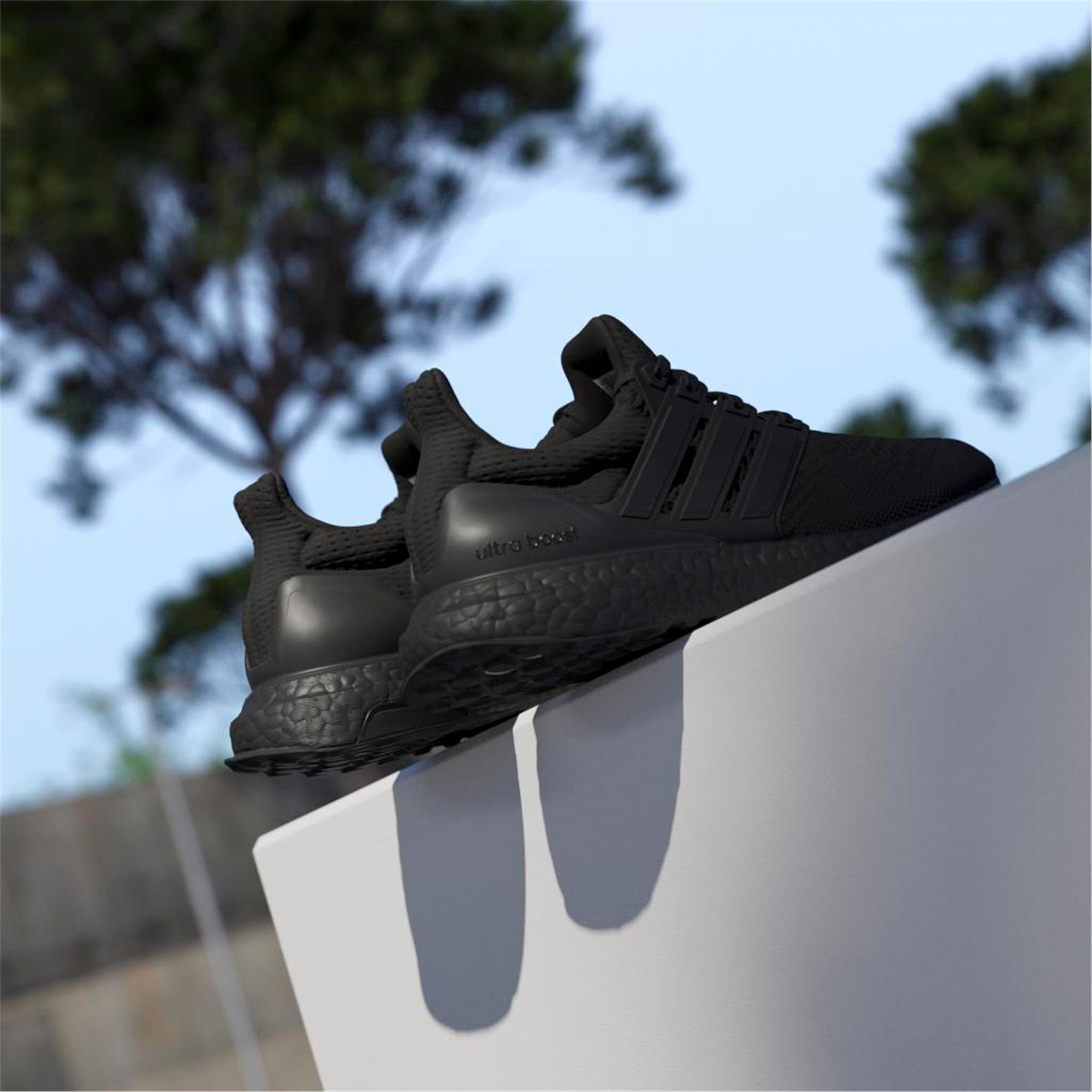 ULTRABOOST 1.0 W