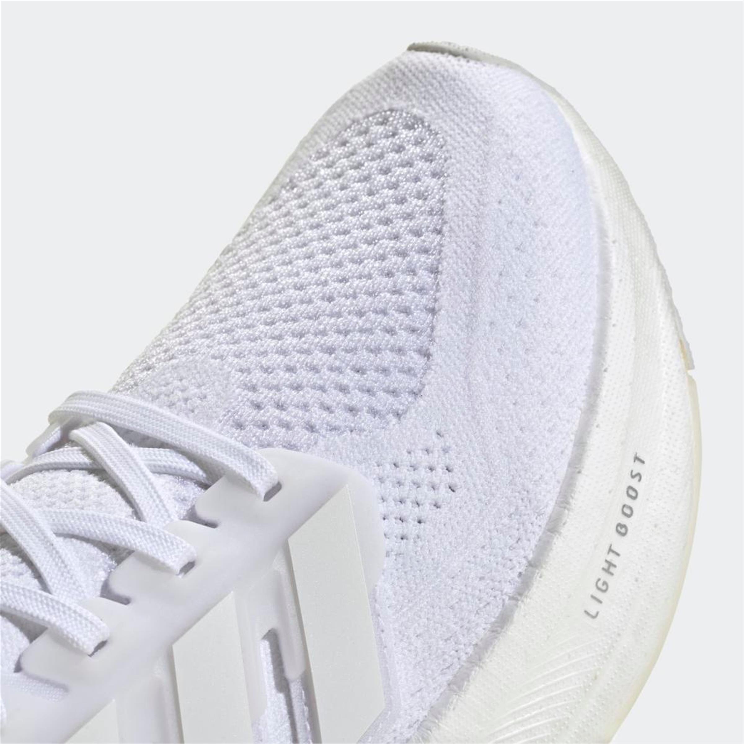 ULTRABOOST 5