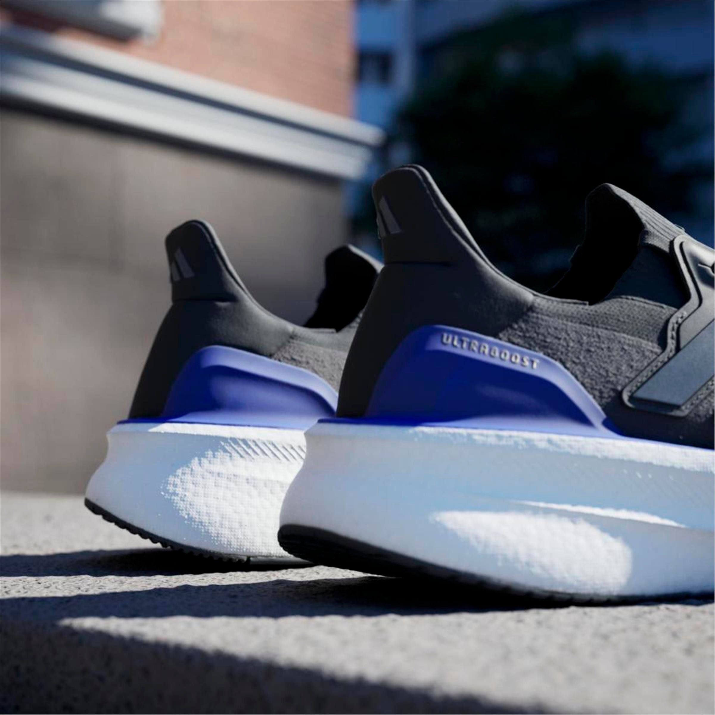 ULTRABOOST 5