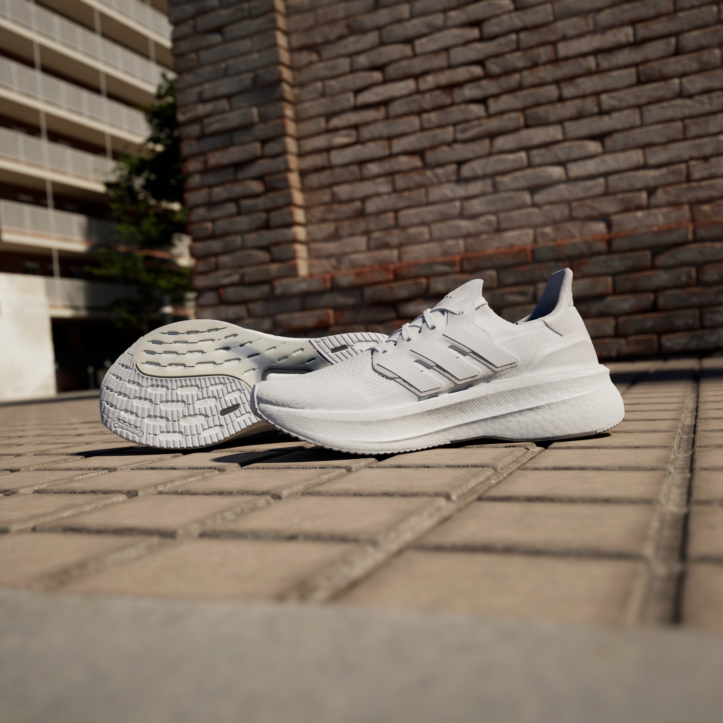 ULTRABOOST 5