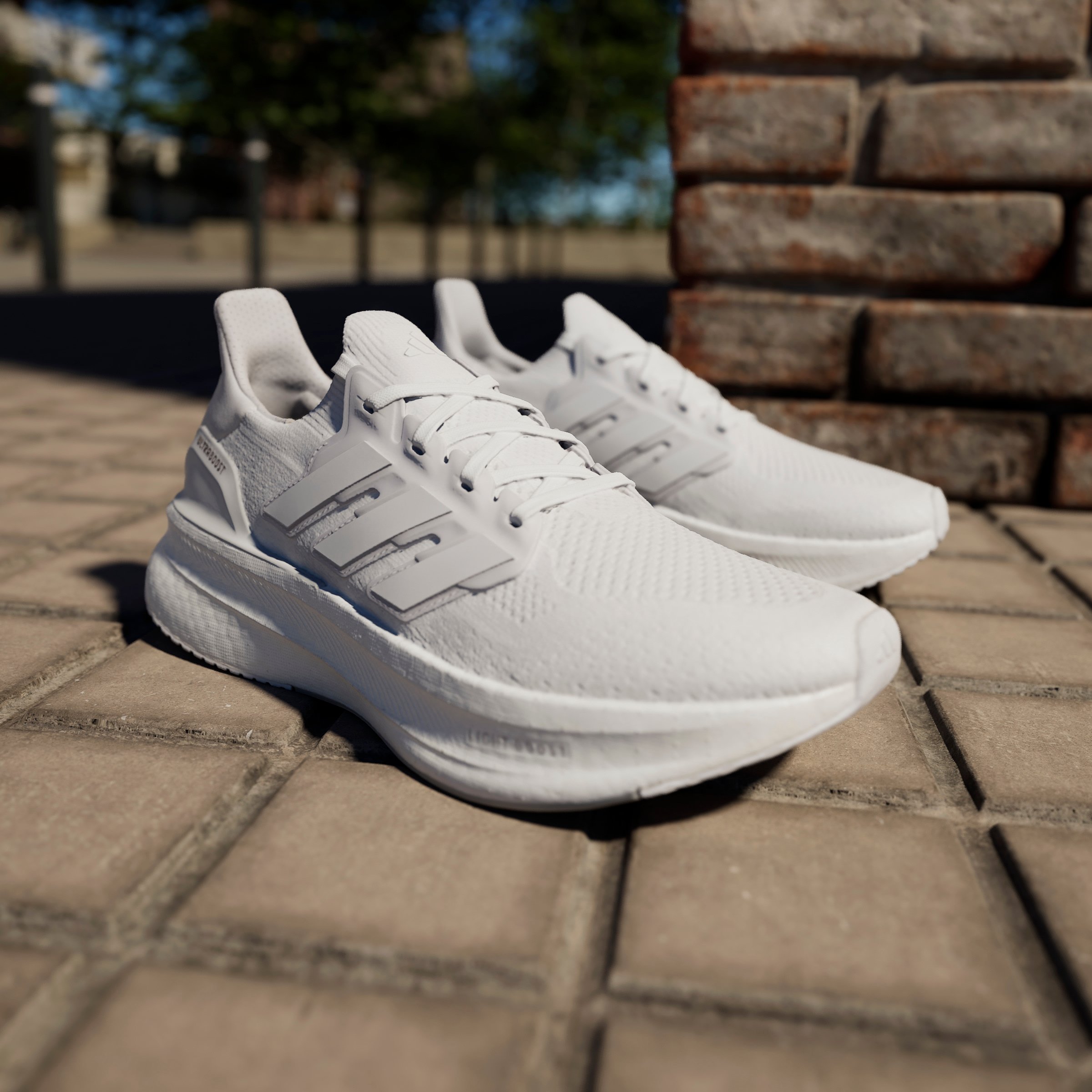 ULTRABOOST 5