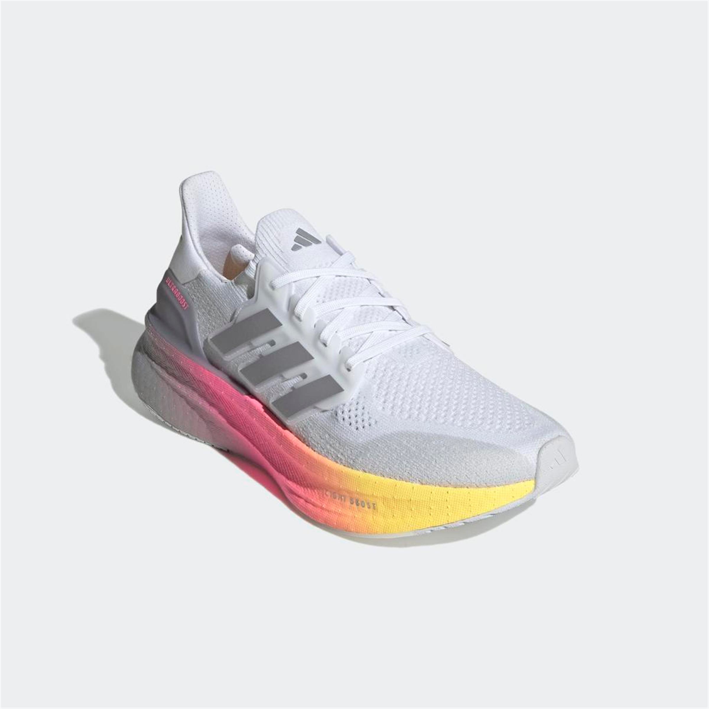 ULTRABOOST 5