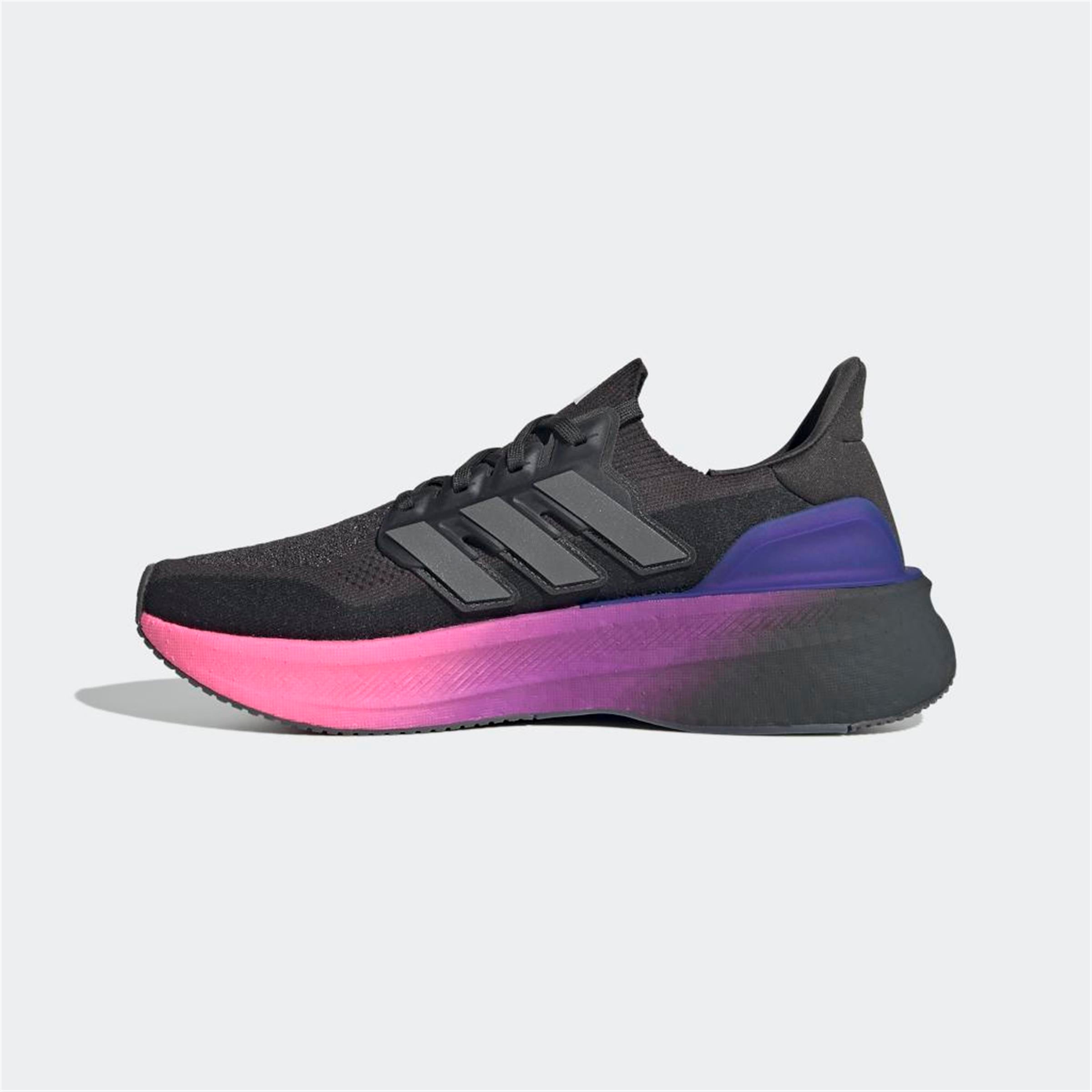 ULTRABOOST 5