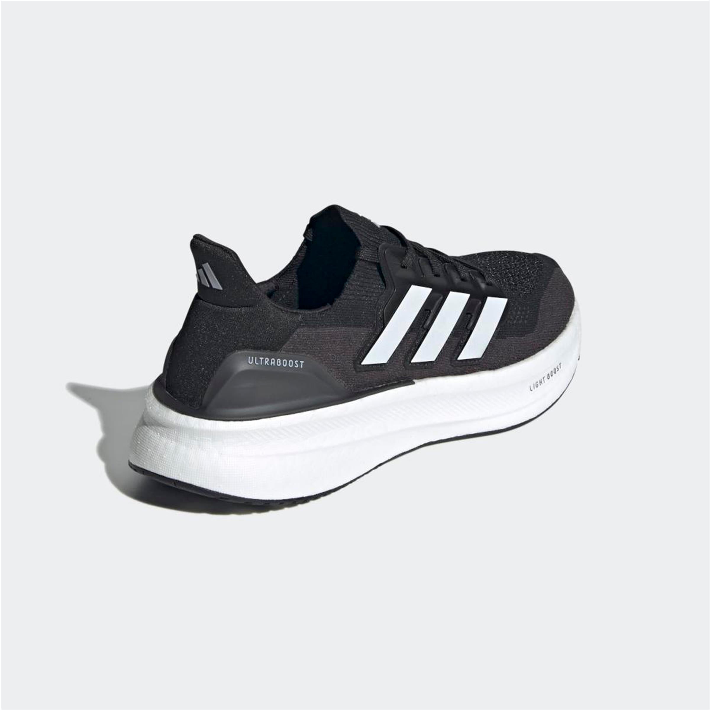 ULTRABOOST 5