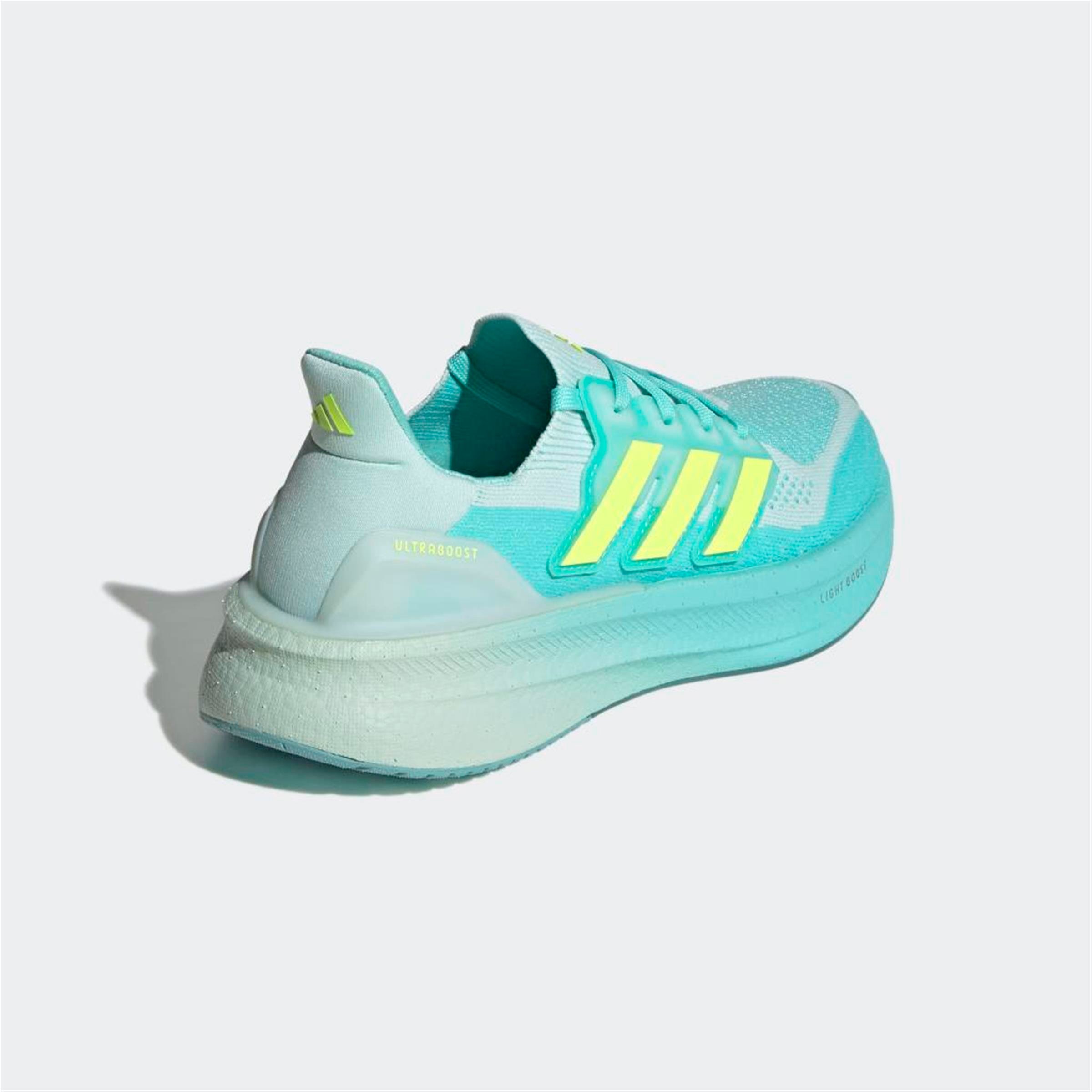 ULTRABOOST 5 W