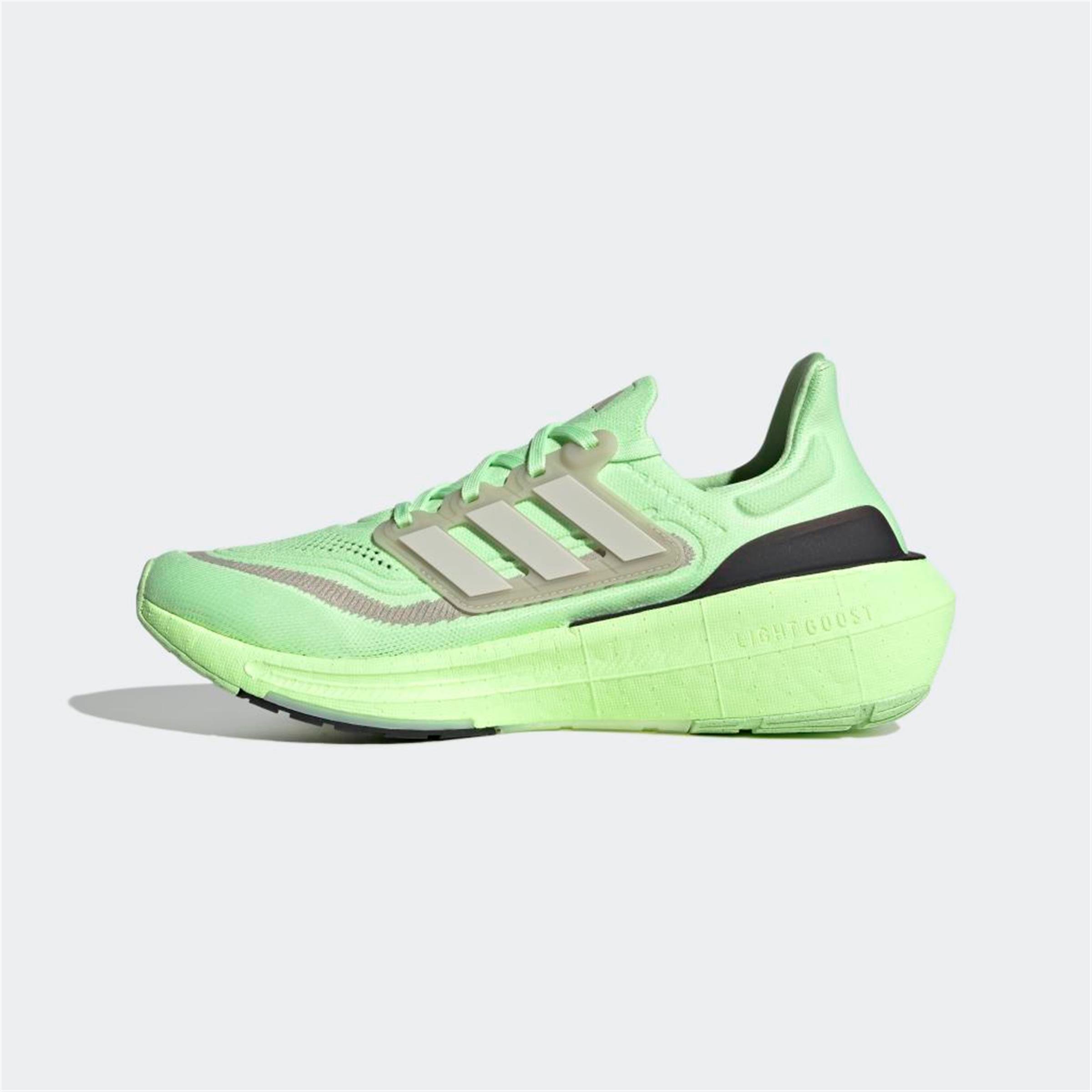 ULTRABOOST LIGHT