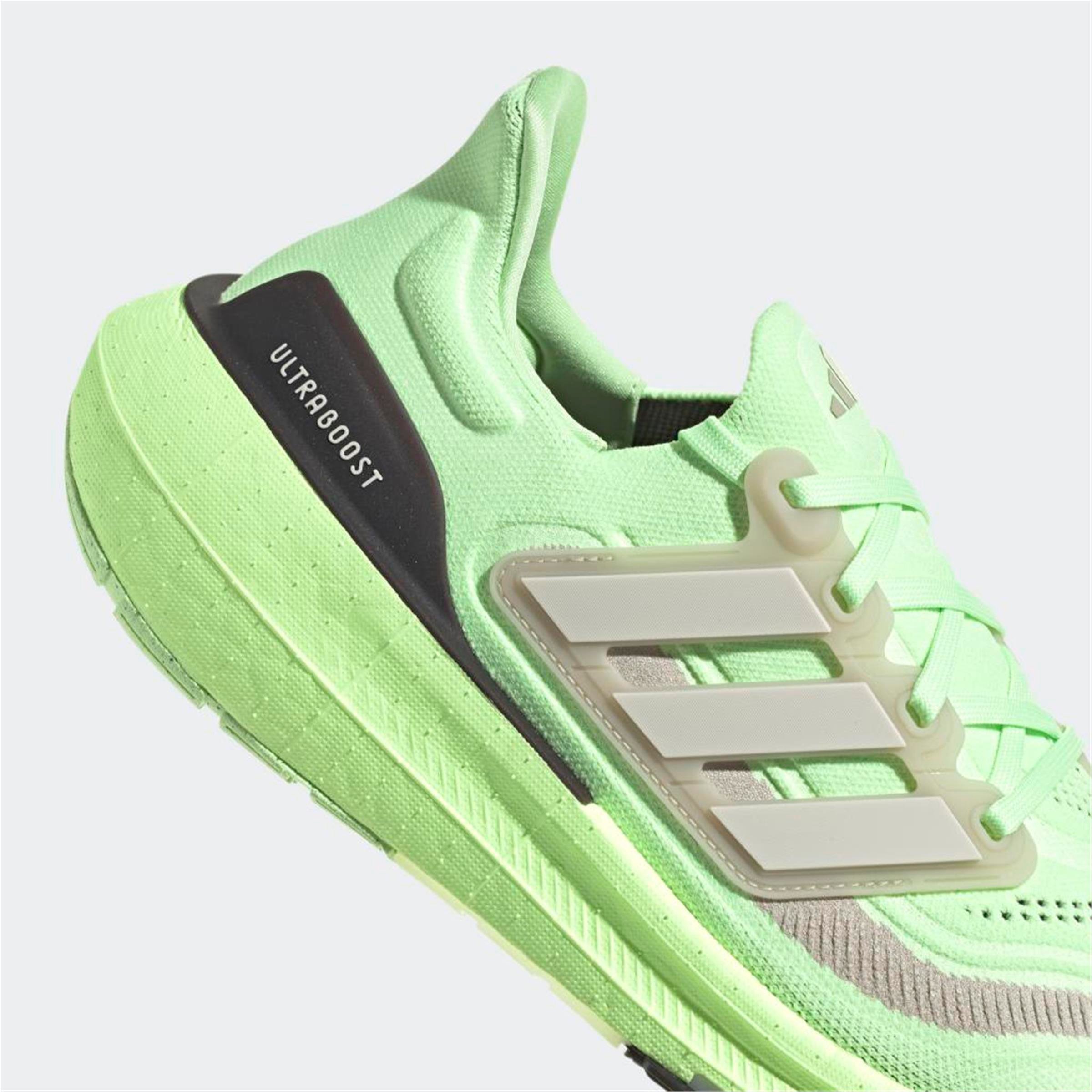 ULTRABOOST LIGHT