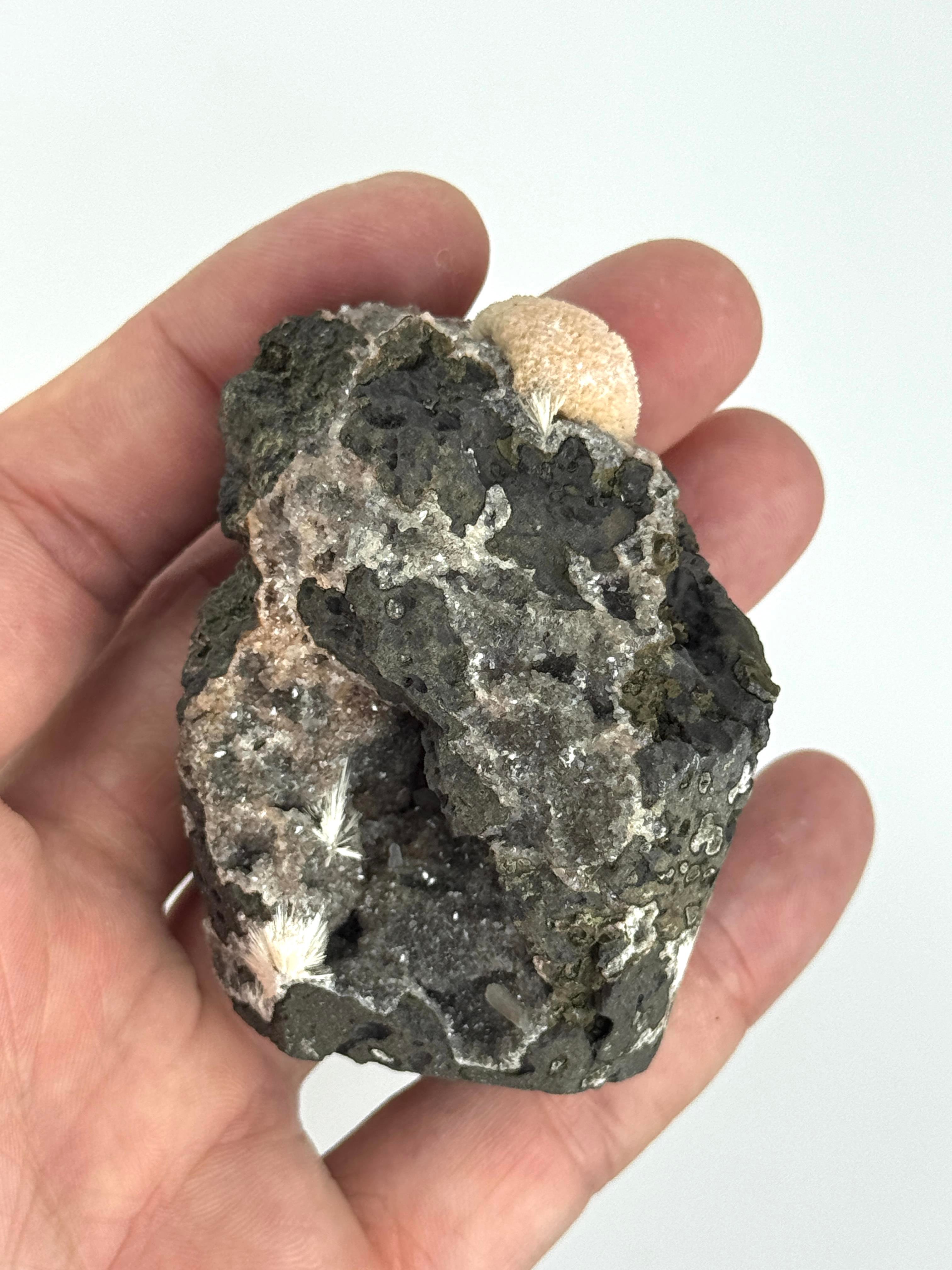 THOMSONITE 115 GR.