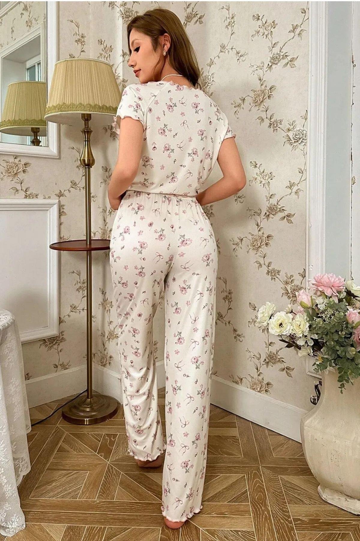 Bella Notte Bahar Esintisi  Pamuklu  Çiçek Desenli  Kısa Kolu Pijama Takımı 7139
