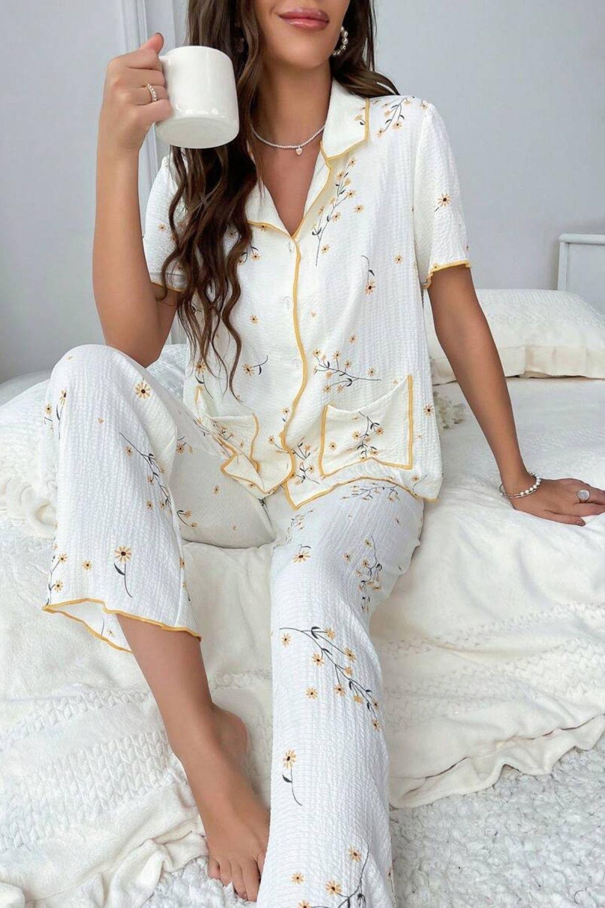 Bella Notte Beyaz Bahar Papatya Desenli Cep Detaylı Pijama Takımı 7019