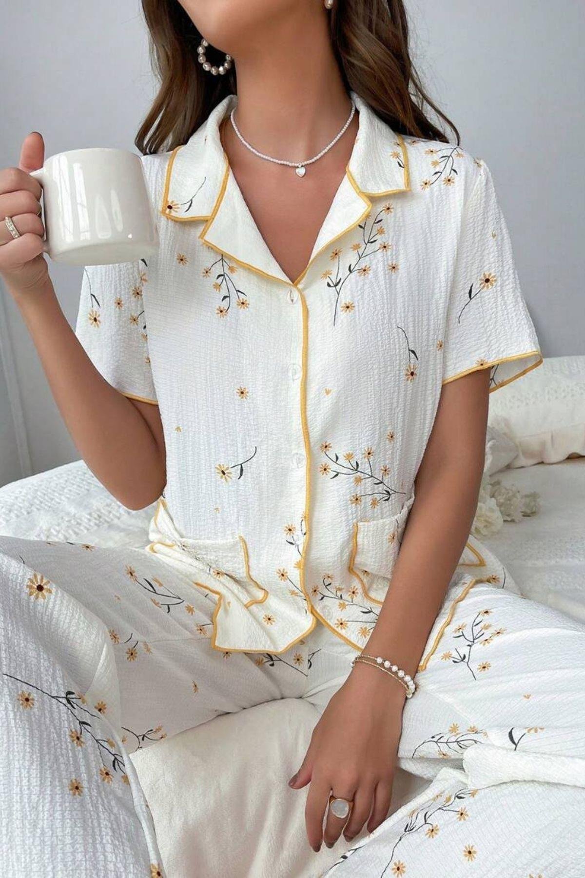 Bella Notte Beyaz Bahar Papatya Desenli Cep Detaylı Pijama Takımı 7019