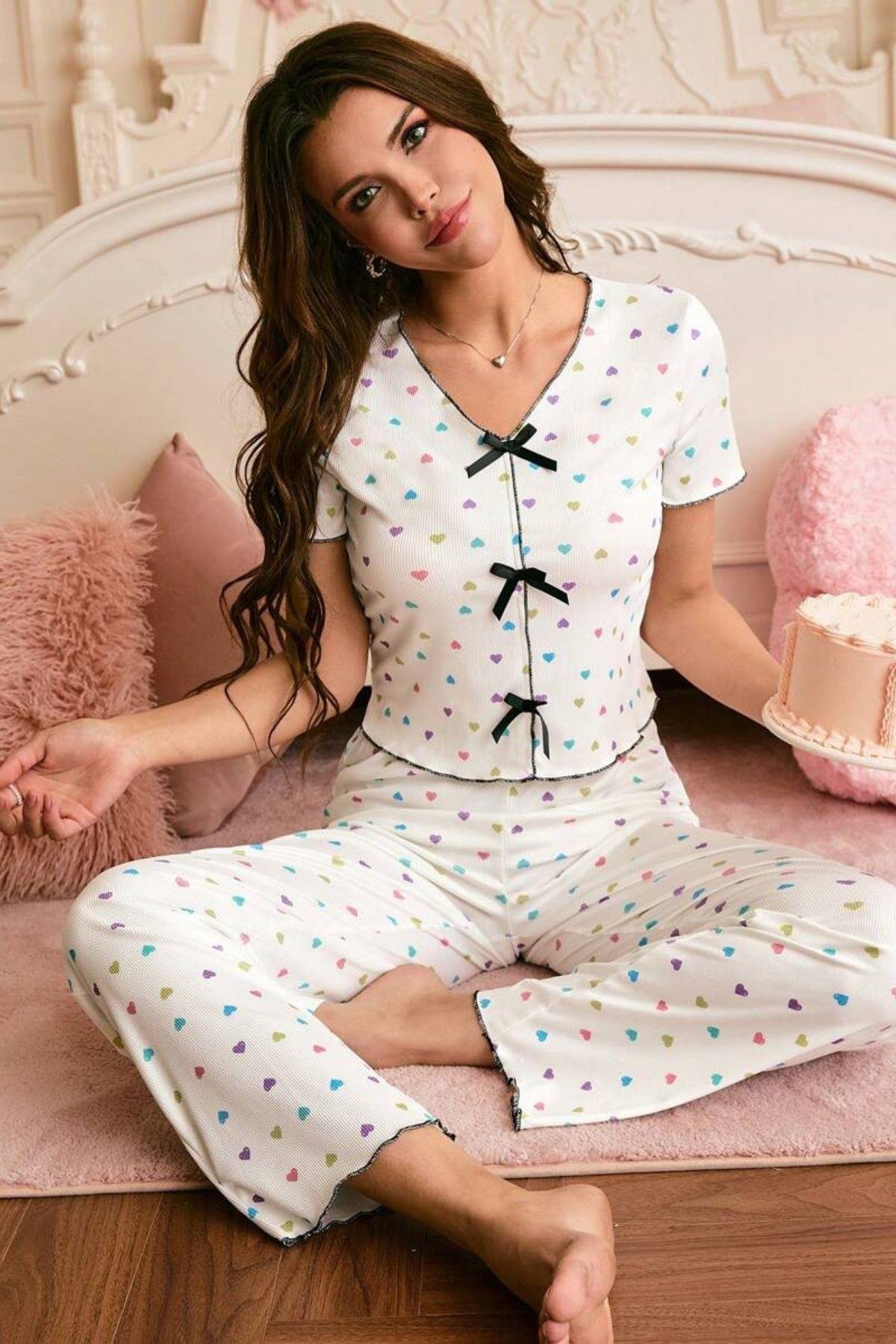 Bella Notte Çok Renkli Romantik Kalp Baskılı Fiyonklu Pijama Takımı 7331