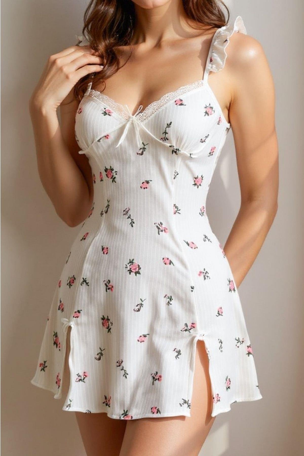 Bella Notte Ekru Çiçek Desenli Yırtmaçlı Şık Mini Gecelik 31505