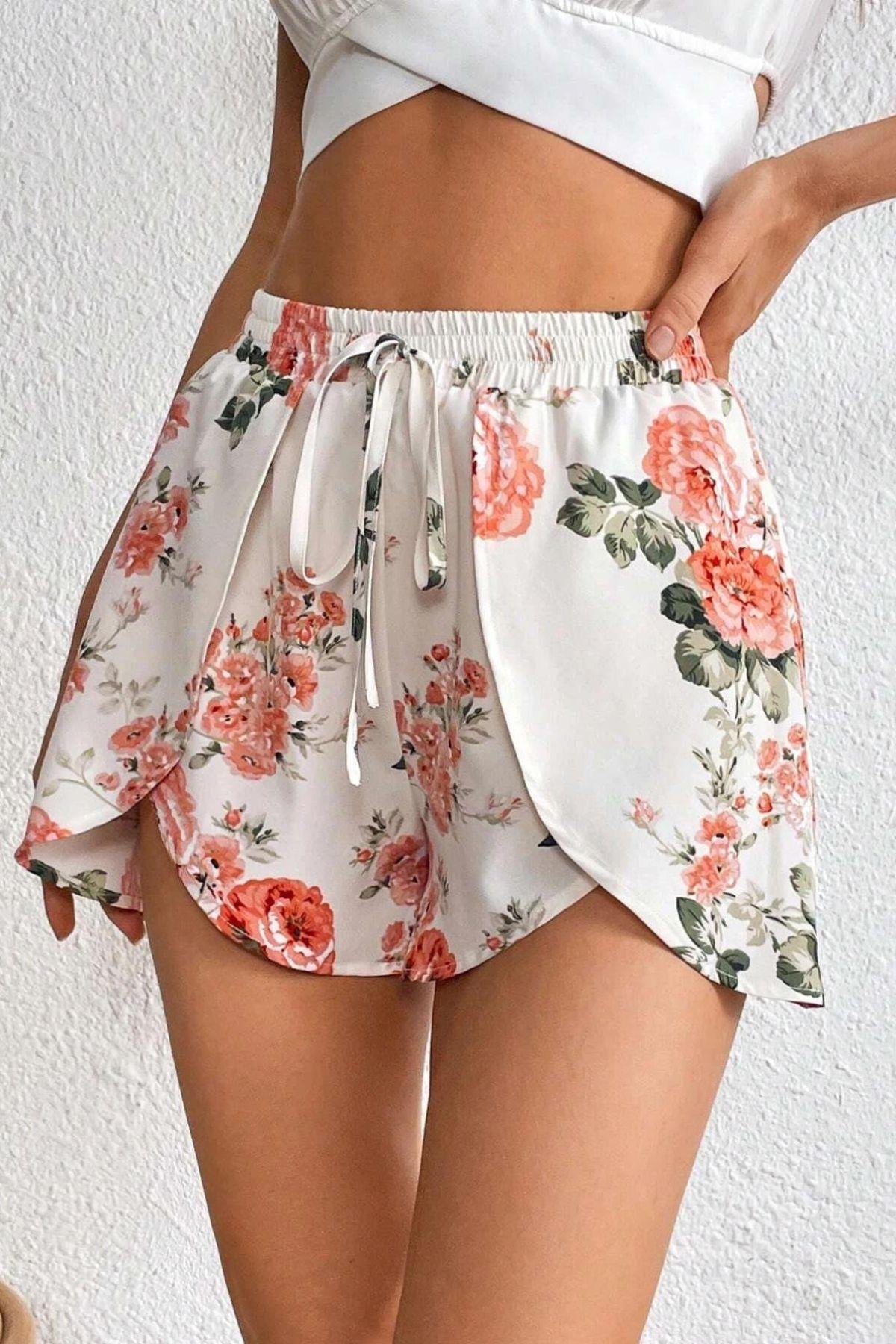 Bella Notte Ekru Çiçek İlhamı Lale Model Şort 7553