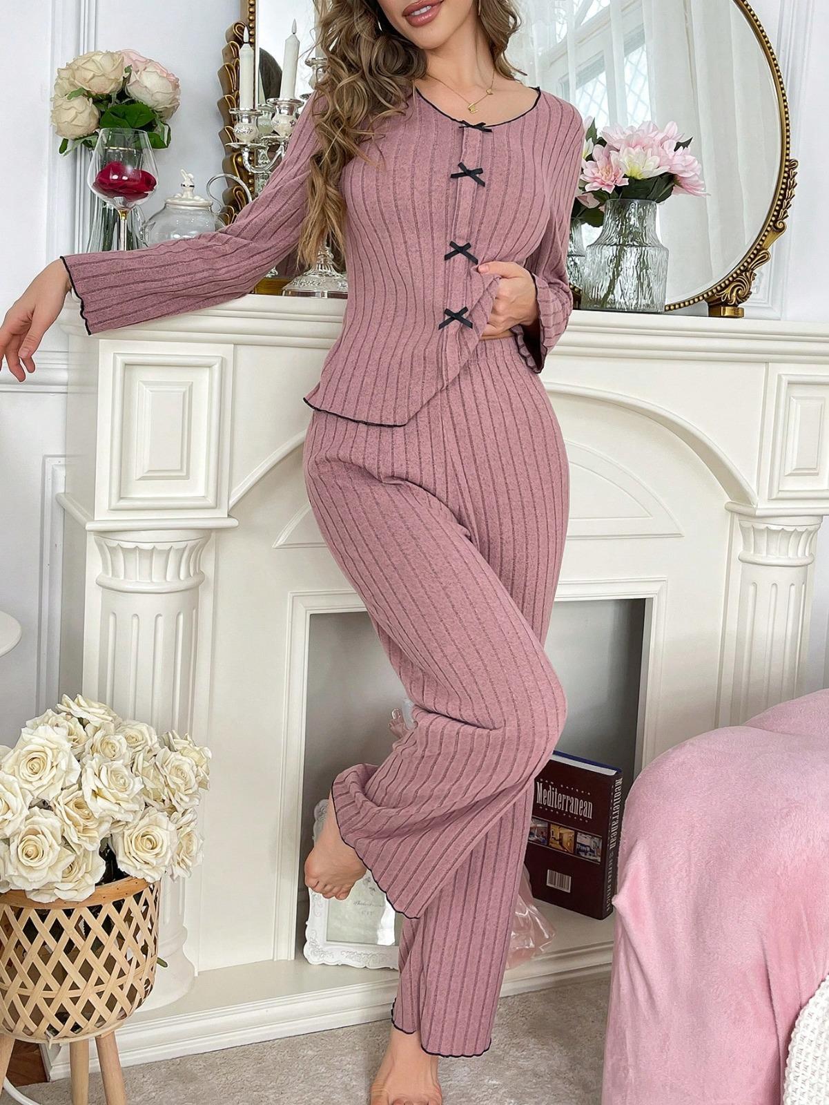 Bella Notte Gül Kurusu Fiyon Detaylı Uzun Kollu Pamuklu Şık Pijama Takımı 77121