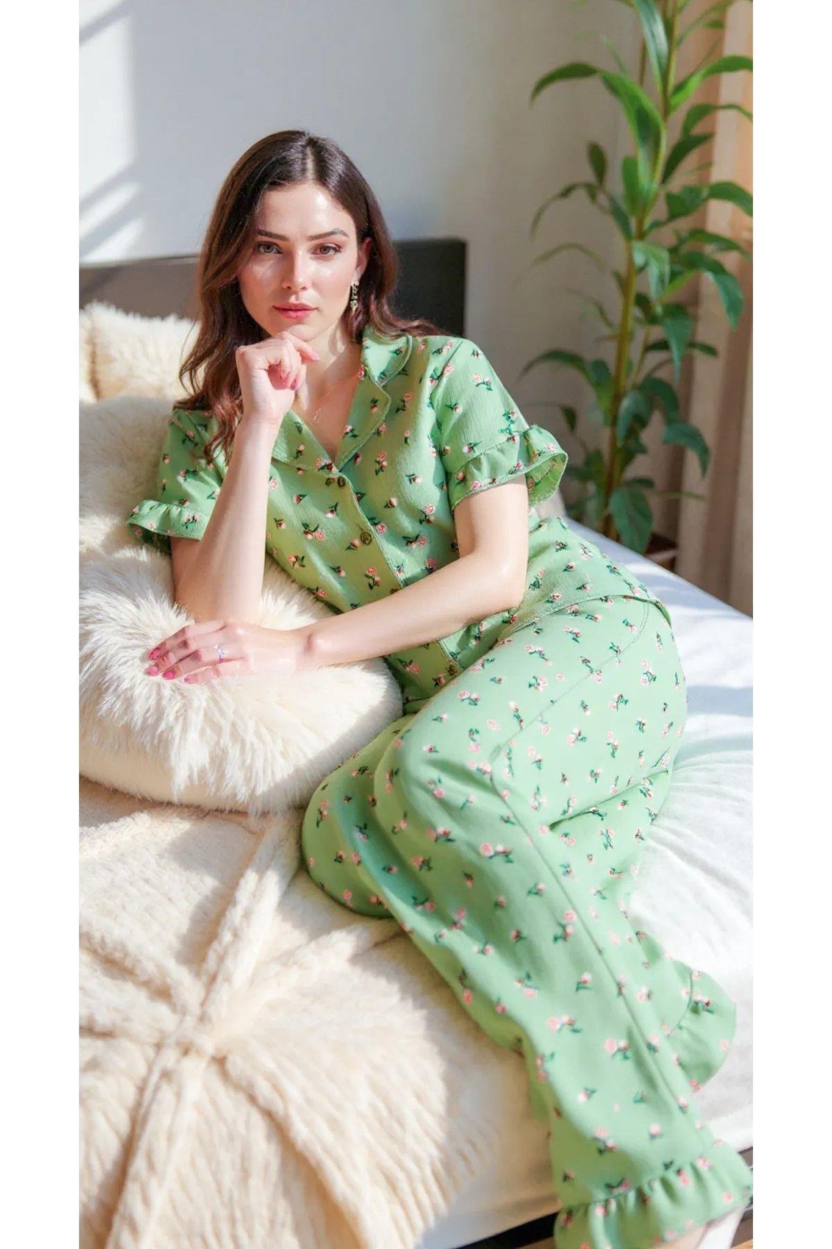 Bella Notte Yeşil Çiçekli Yaz Esintili Pijama Takımı 7345