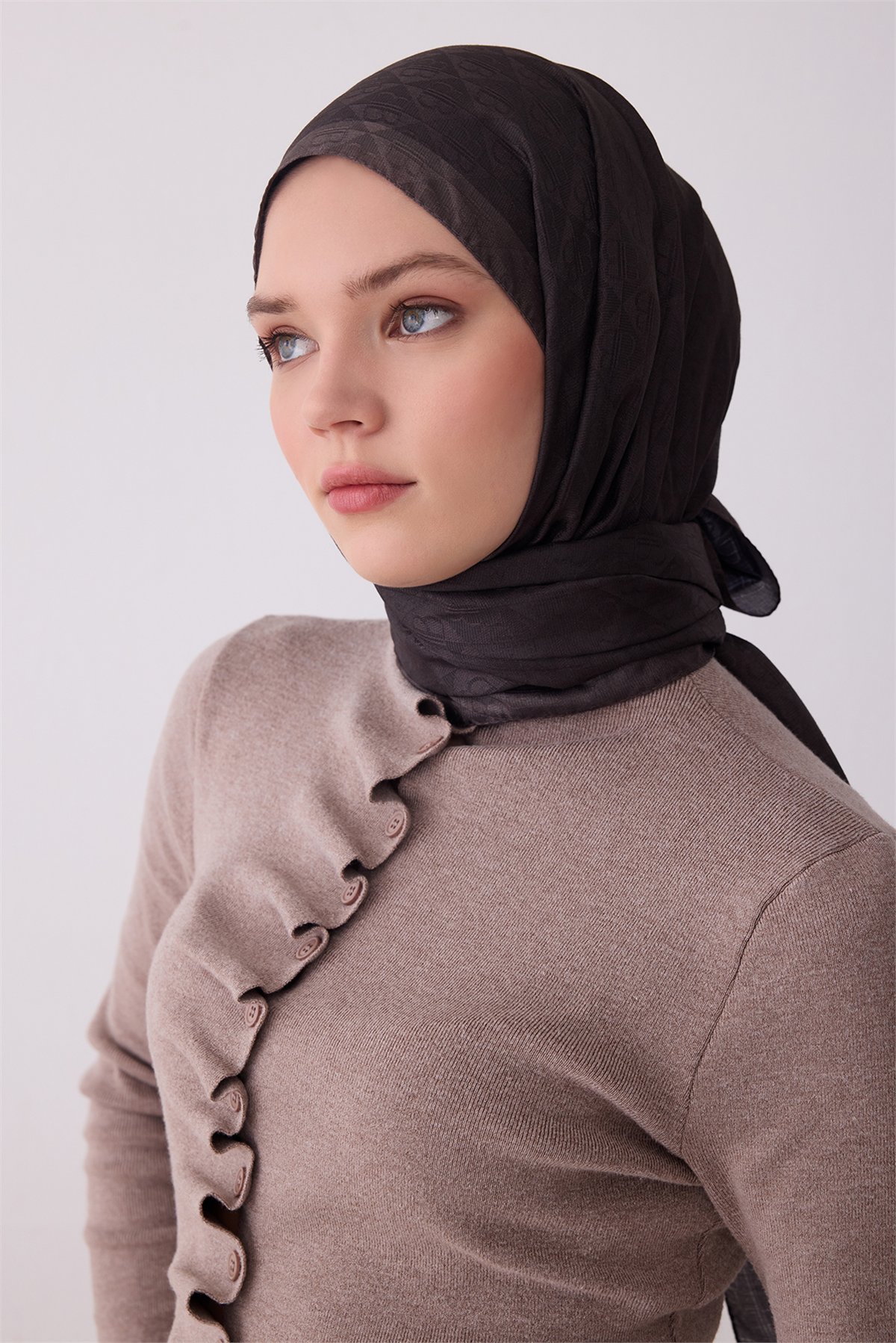 BELLİ FRESH MONOGRAM EŞARP