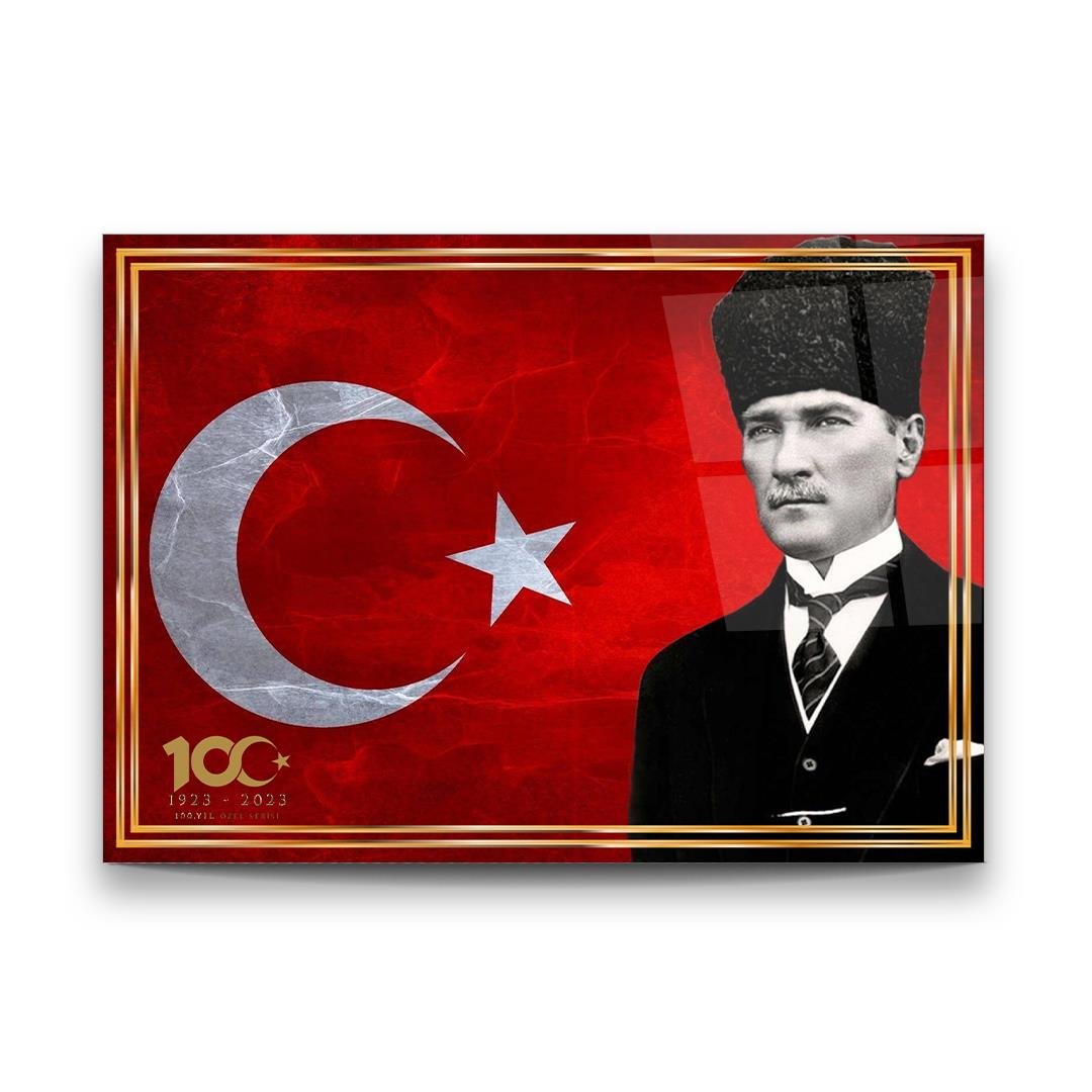Ay Yıldızın Gölgesinde Ölümsüz Lider-Yatay Cam Tablo