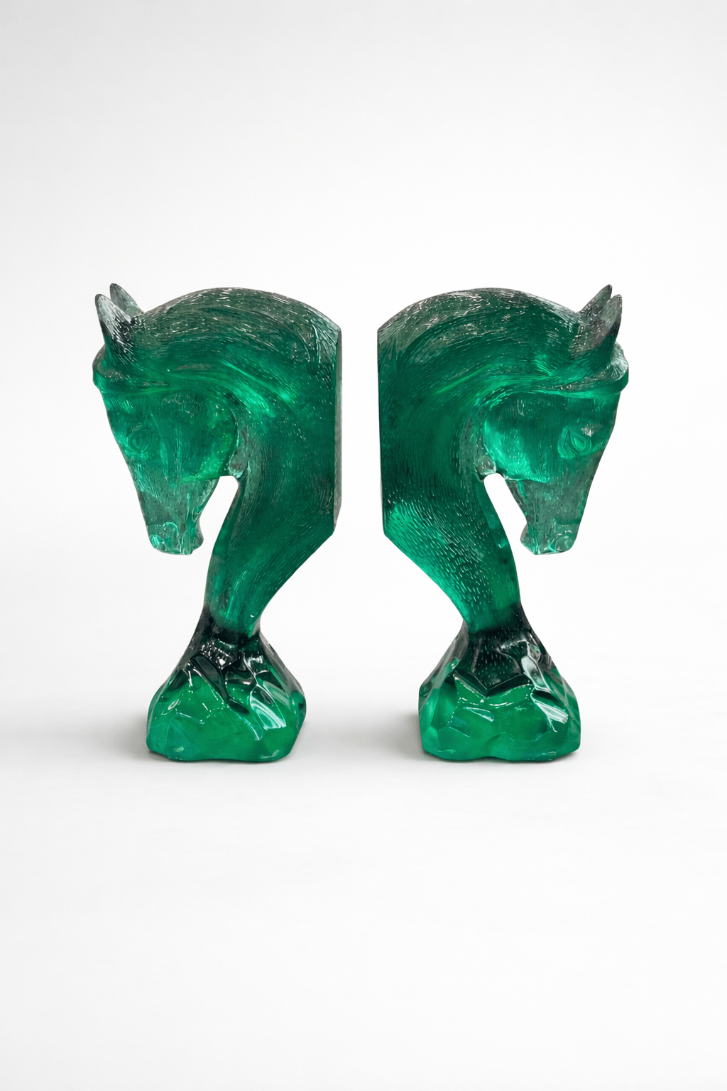 yesil-at-kitap-tutucu-5bd488.png