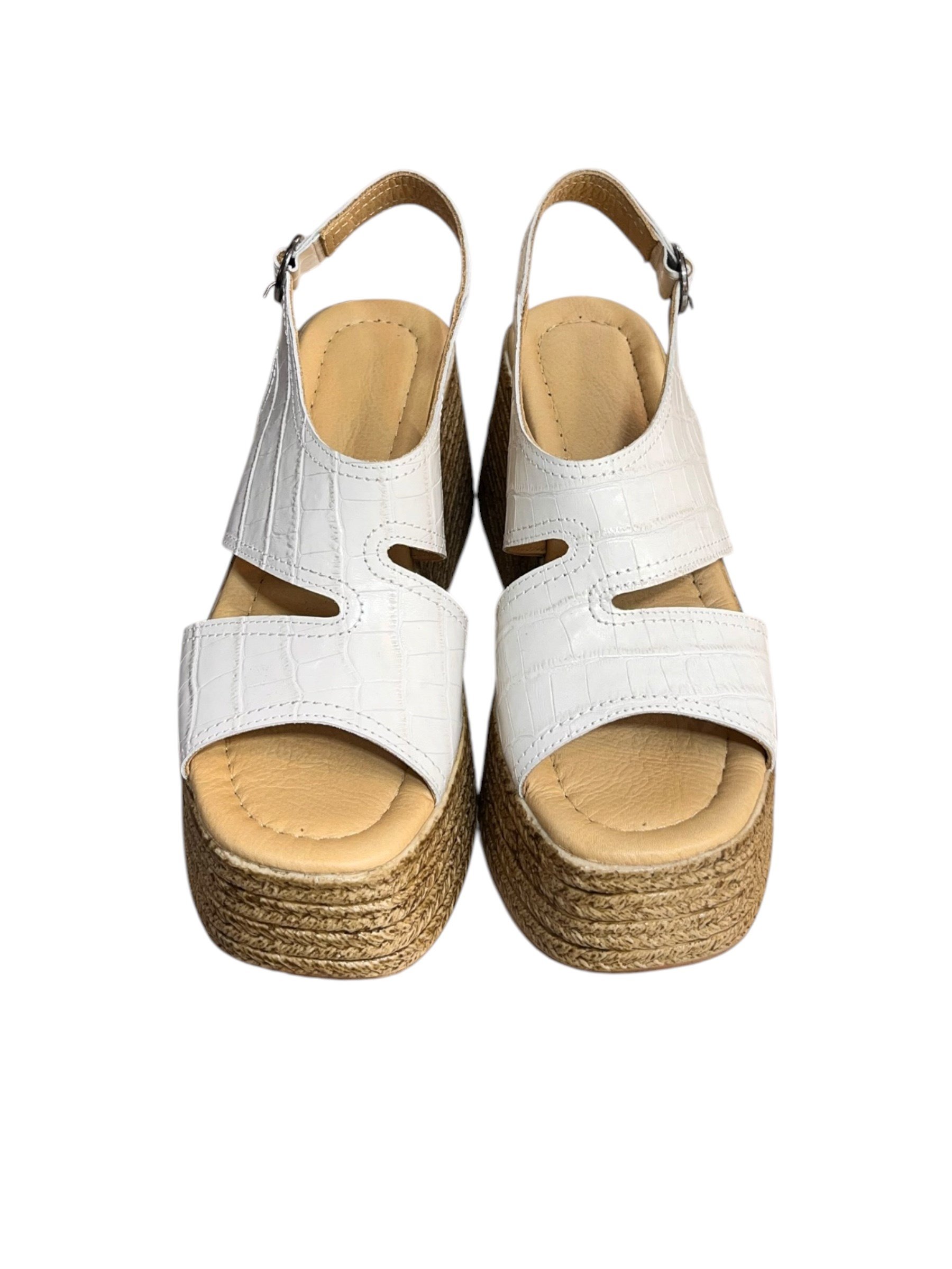 Beyaz Hakiki Deri  Dolgu  Topuk  Comfort Taban  Sandalet