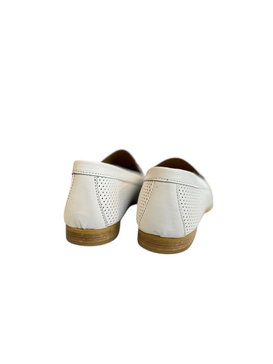 Beyaz Hakiki Deri Toka Detay Zımbalı Loafer