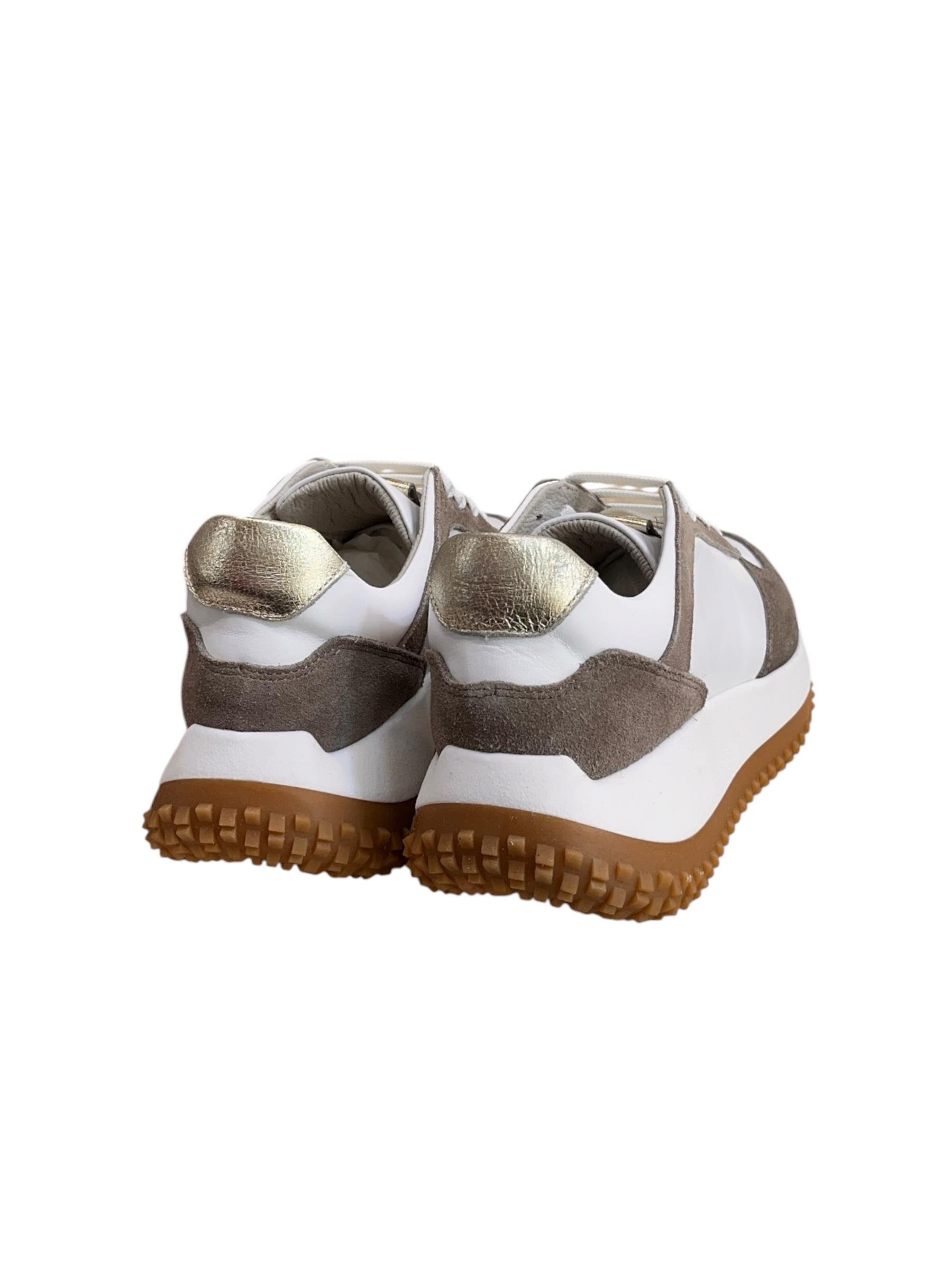 Beyaz Hakiki Deri Vizon Garnili Comfort Taban Bağcıklı Sneaker