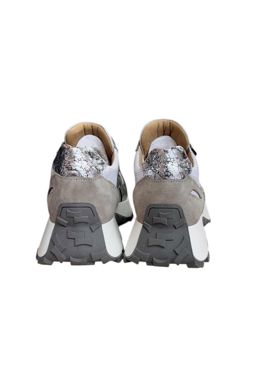 Beyaz Hakiki Deri Vizon Garnili Comfort Taban Bağcıklı Sneaker