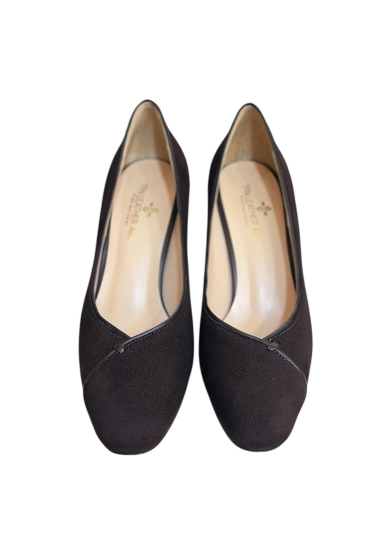 Kahve Hakiki Deri Süet Biye Detay Topuklu Ayakkabı