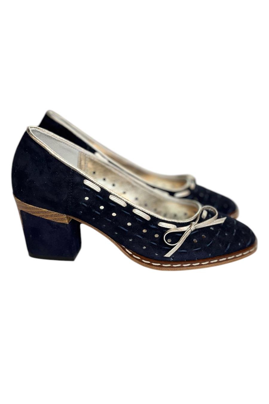 Lacivert Hakiki Süet Deri Fiyonk Detay Topuklu Ayakkabı