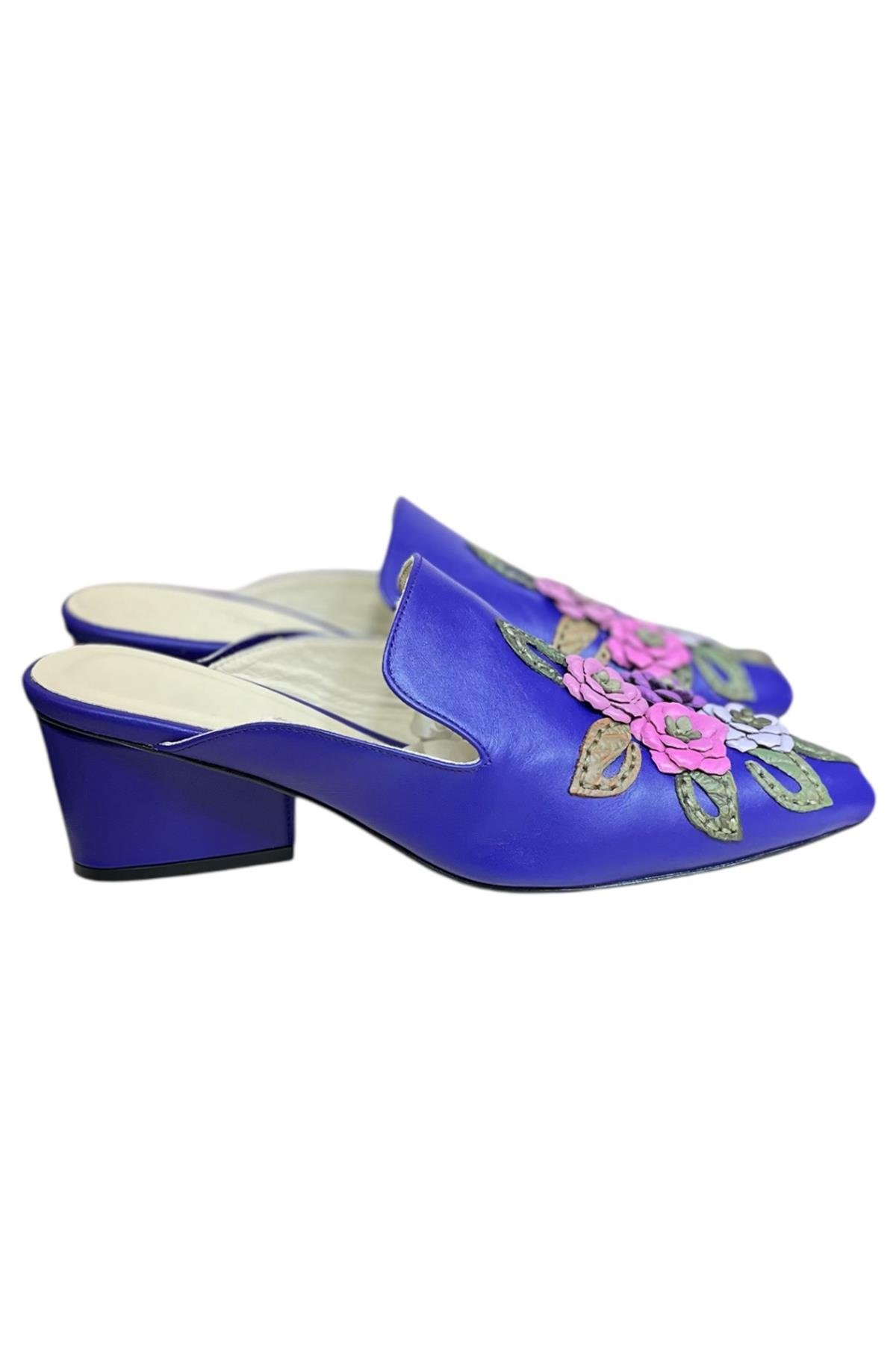 Mor  Hakiki  Deri Çiçek Motifli El Yapımı Terlik 