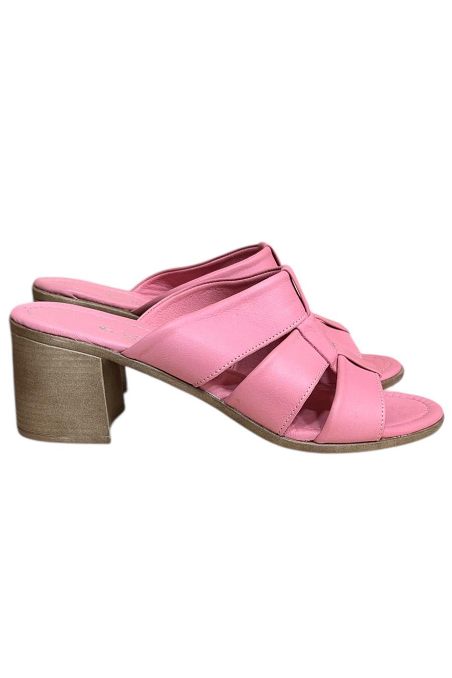 Pembe Hakiki Deri Bant Detaylı Topuklu Comfort Taban Terlik