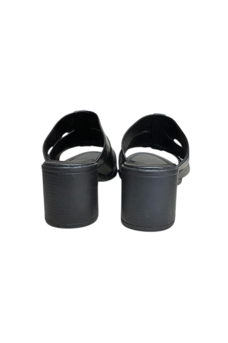 Siyah Hakiki Deri Bant Detaylı Topuklu Comfort Taban Terlik